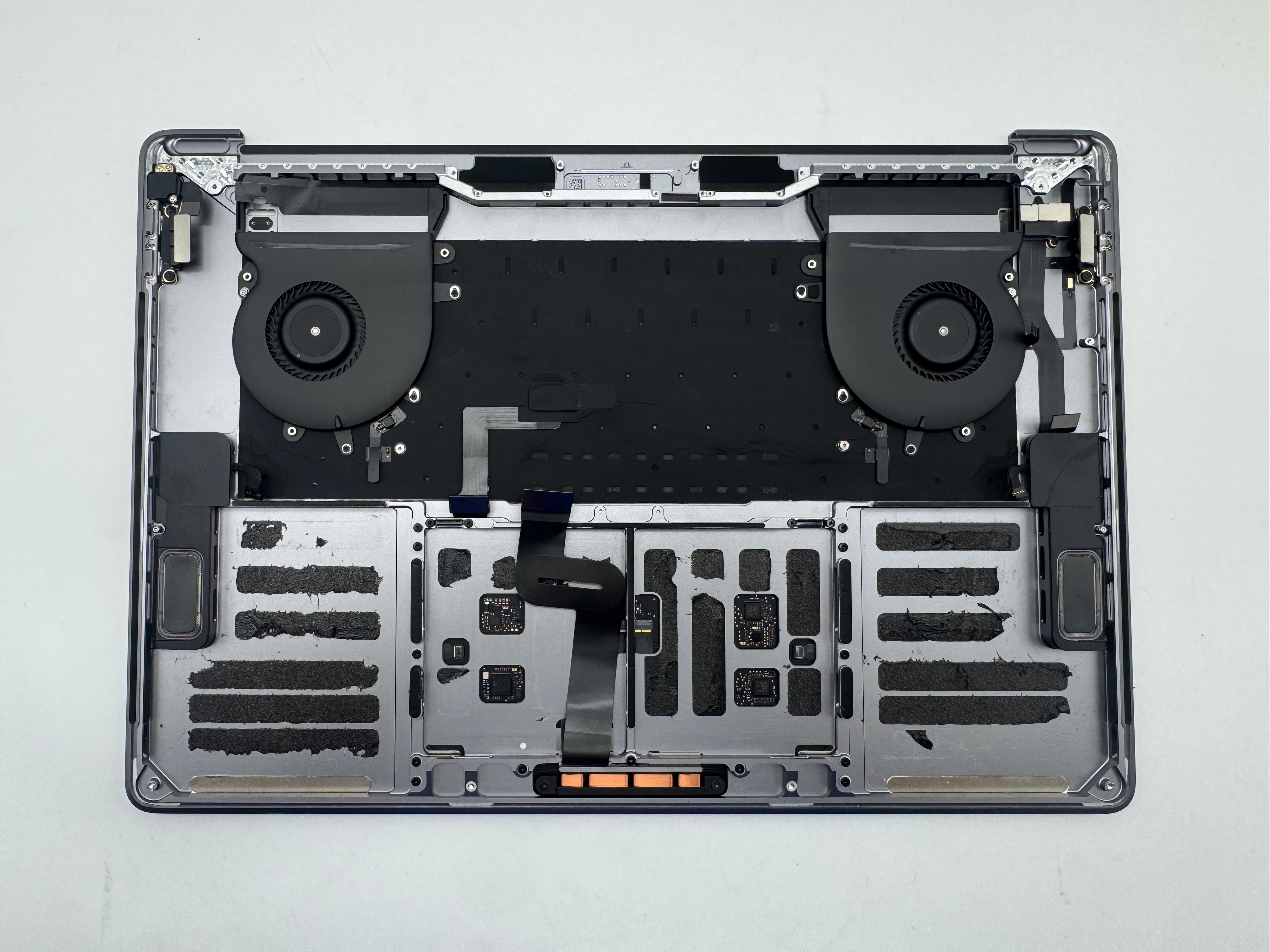 Macbook Pro 15" 2018 2019 A1990 QWERTZ Topcase Trackpad Tastatur Grau #T980