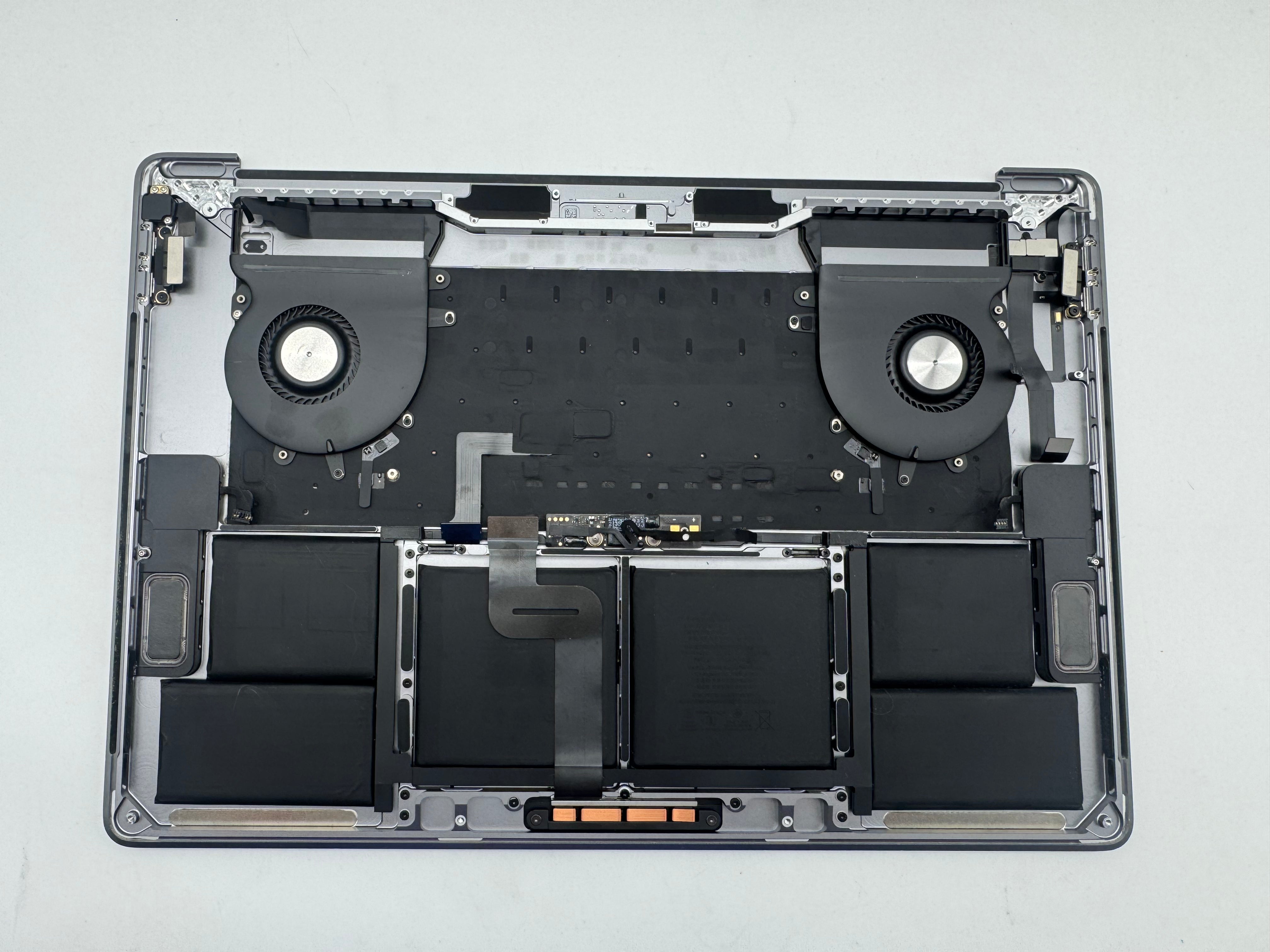 Macbook Pro 15" 2018 2019 A1990 QWERTZ Topcase Trackpad Tastatur Grau #T981