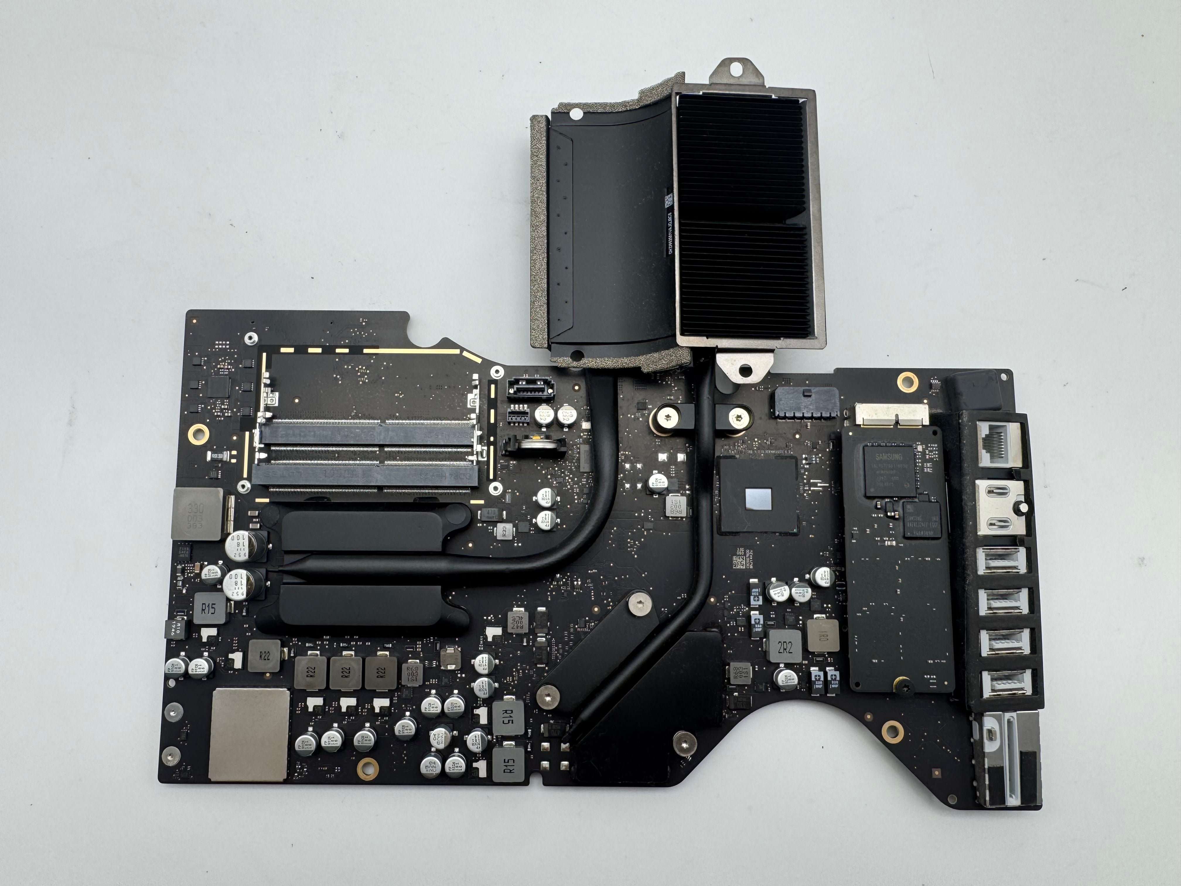 iMac A2116 2019 4K 21,5“ Mainboard Logicboard i5 3 GHz 6-C 256GB Defekt Spender