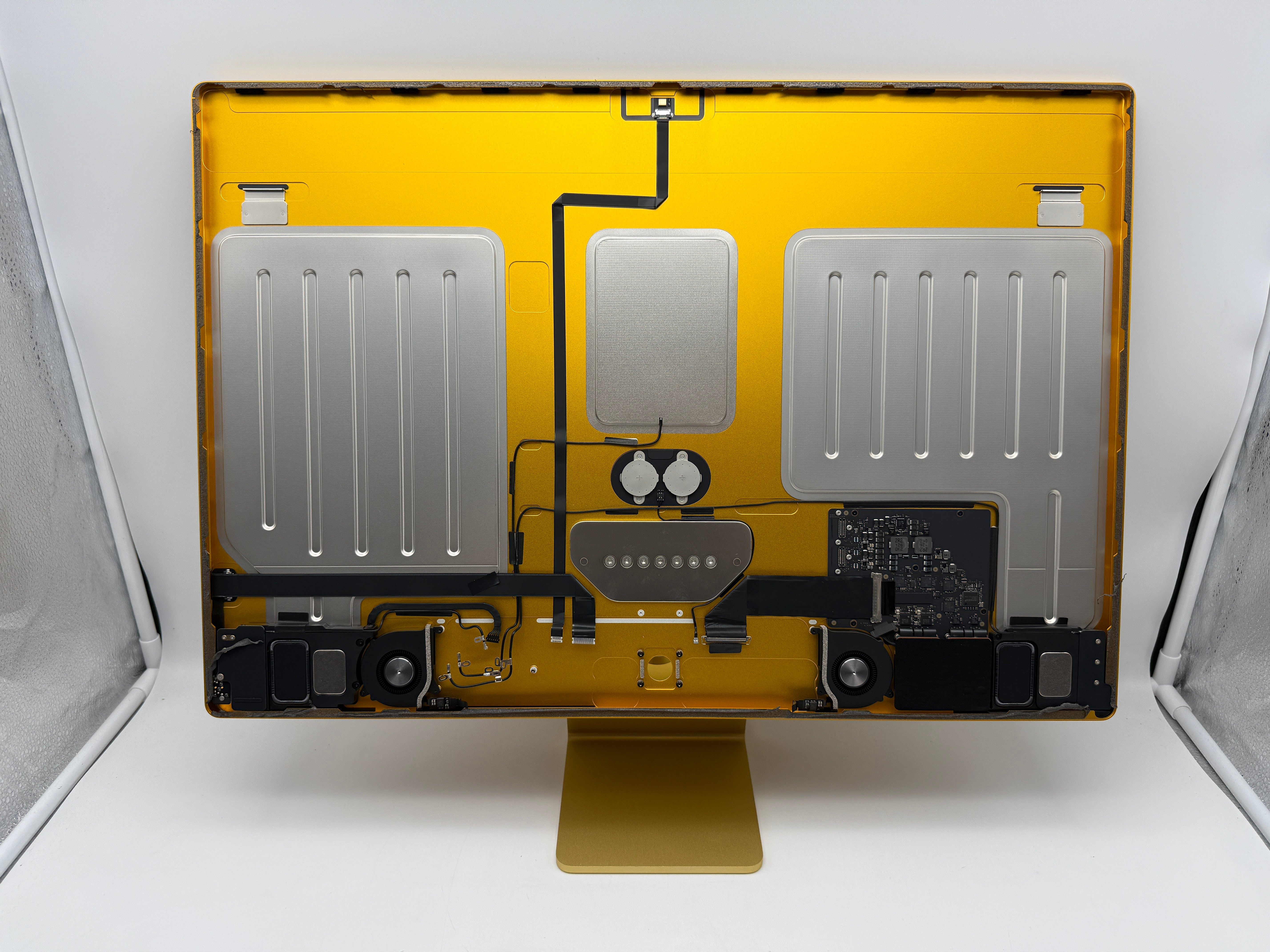 Apple iMac 24" 2021 A2438 Gehäuse Standfuß Lautsprecher Lüfter Gelb #PSG14