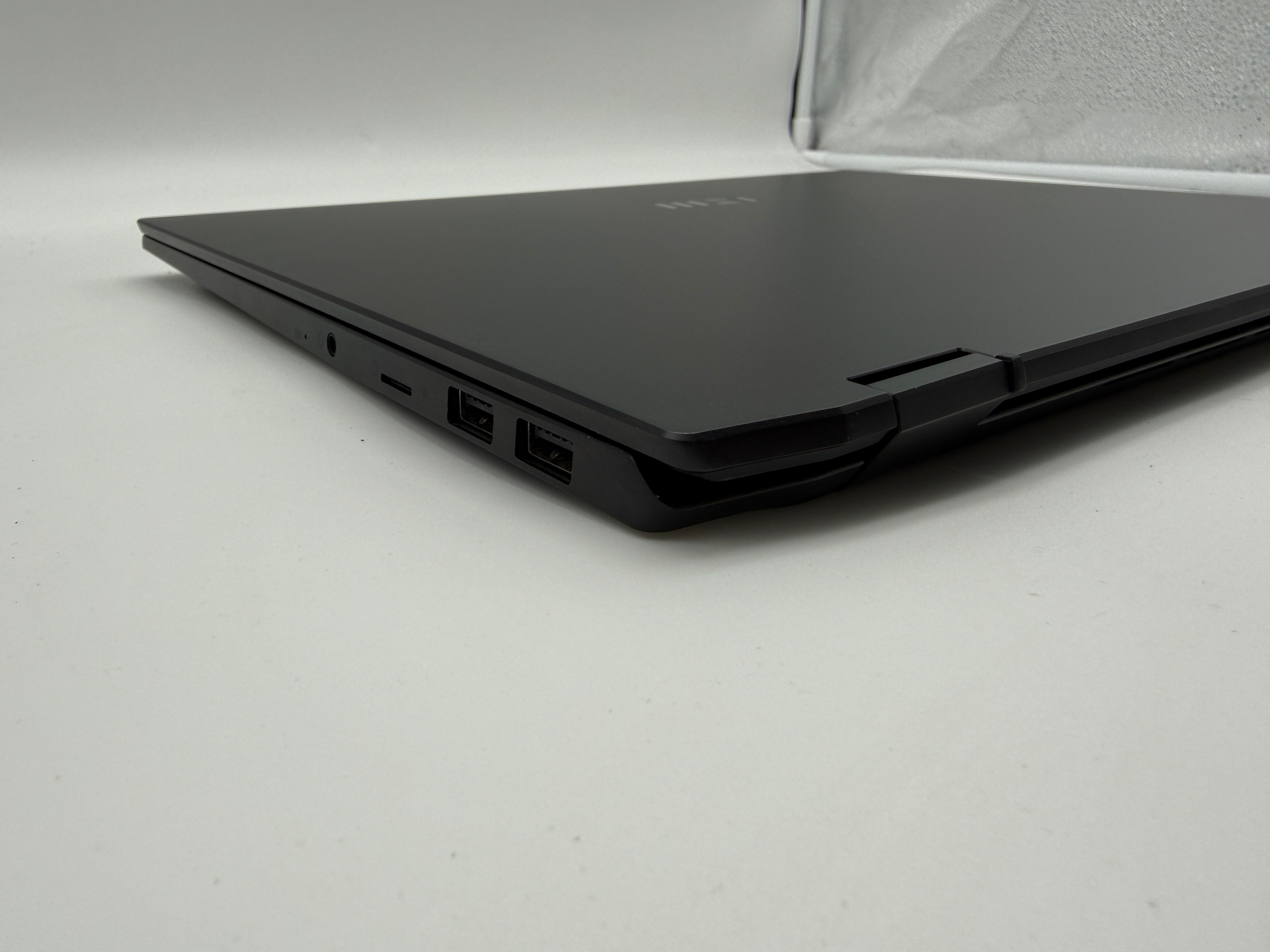 MSI Summit E16 Flip A12MT I7-1280P 16GB 1TB Schwarz QWERTY US MwSt.