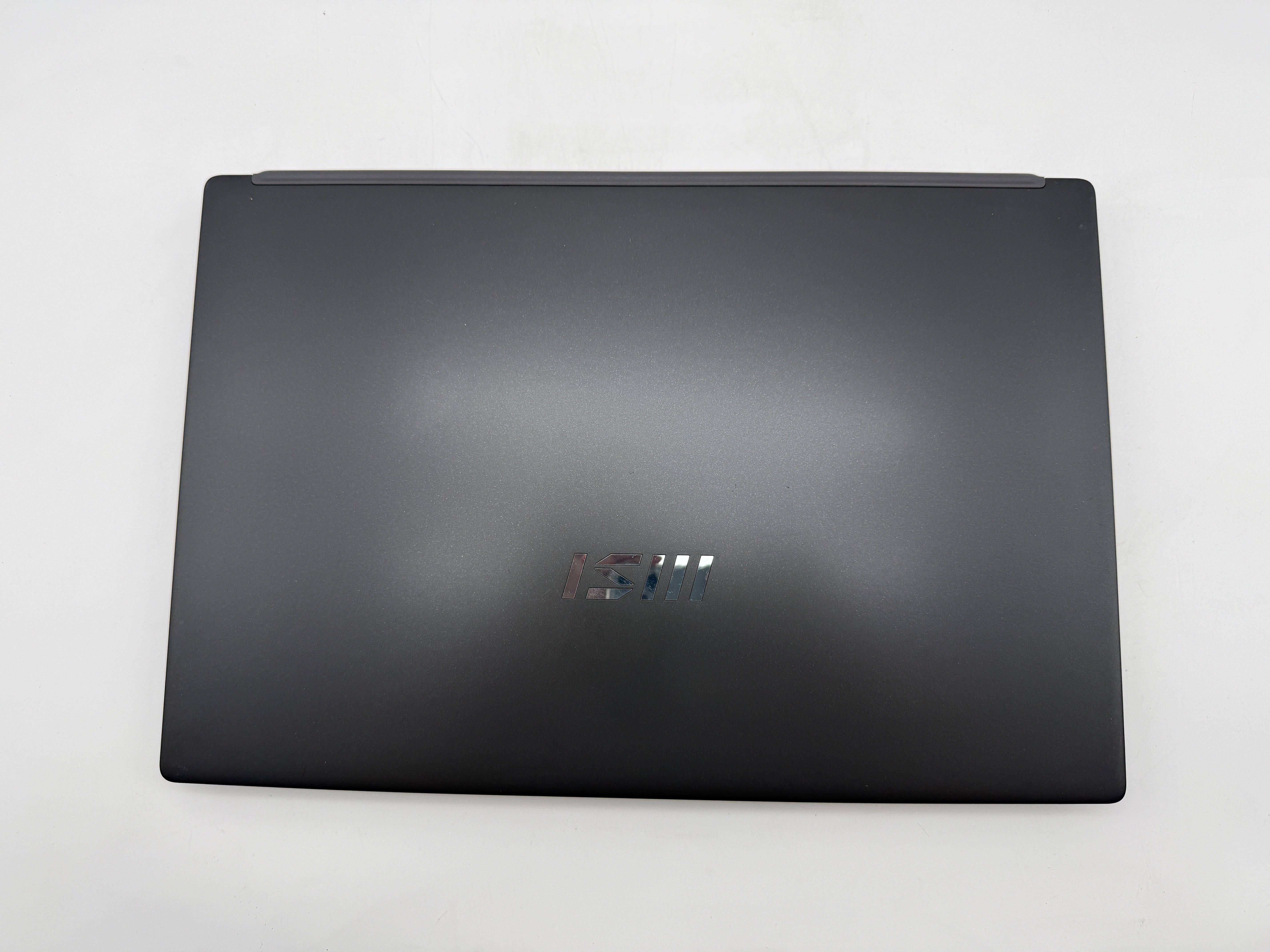 MSI Modern 15 B12MO i5 1235U 1,3 Ghz 16GB 512GB Grau MwSt.