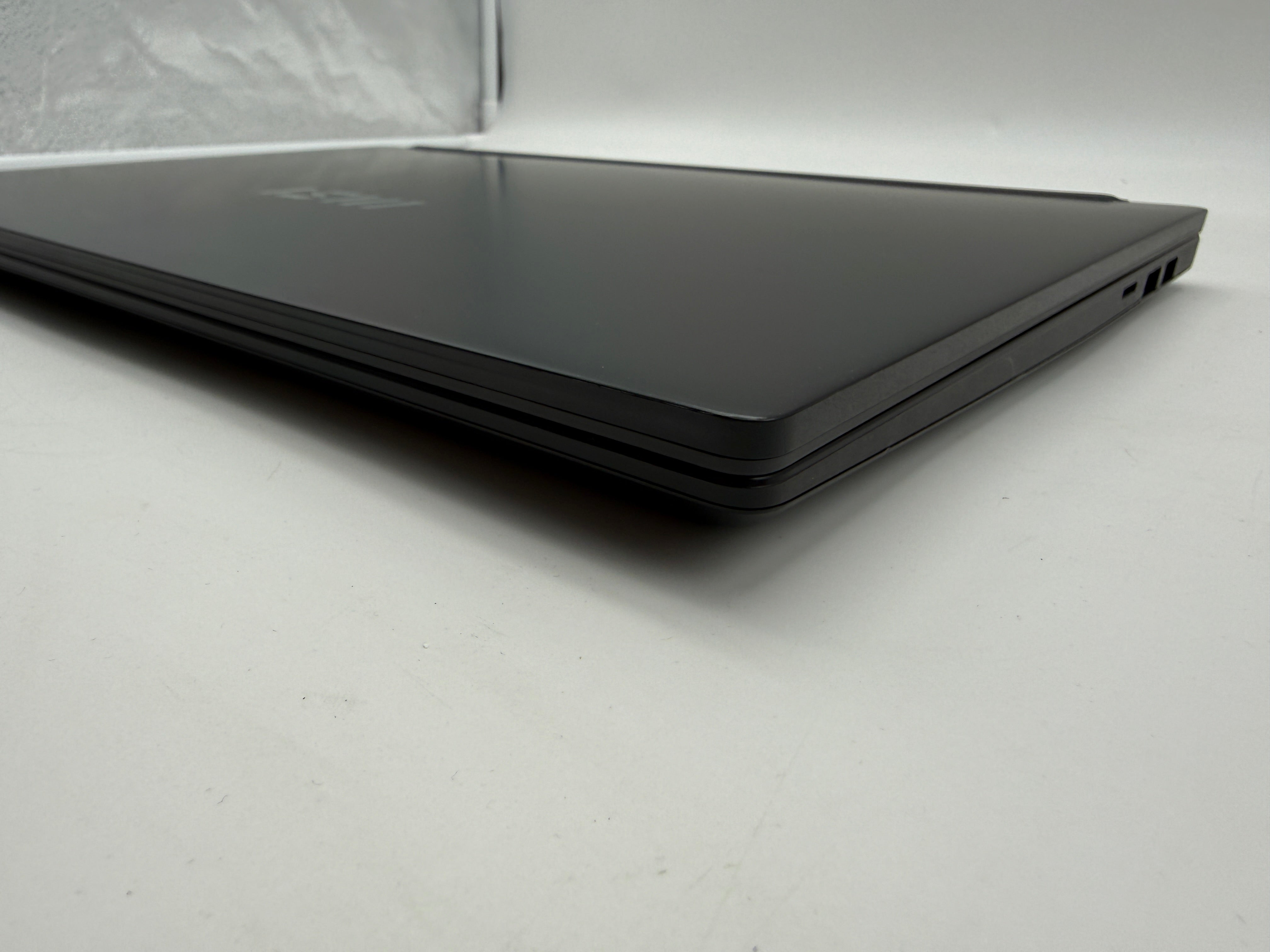 MSI Modern 15 B12MO i5 1235U 1,3 Ghz 16GB 512GB Grau MwSt.