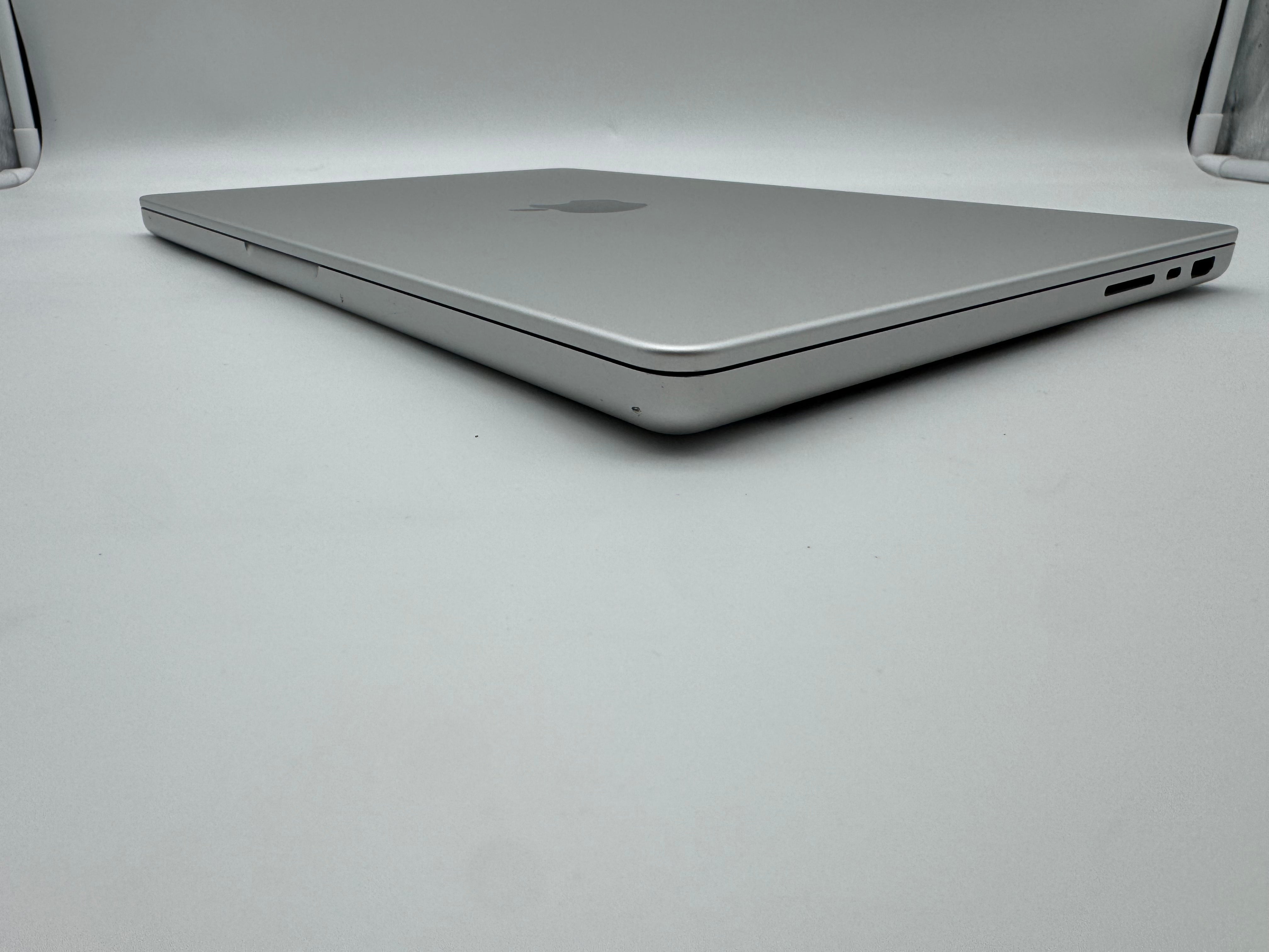 Macbook Pro 14" A2442 2021 M1 8-C 16GB 512GB 14-C Silber MwSt. #PS371