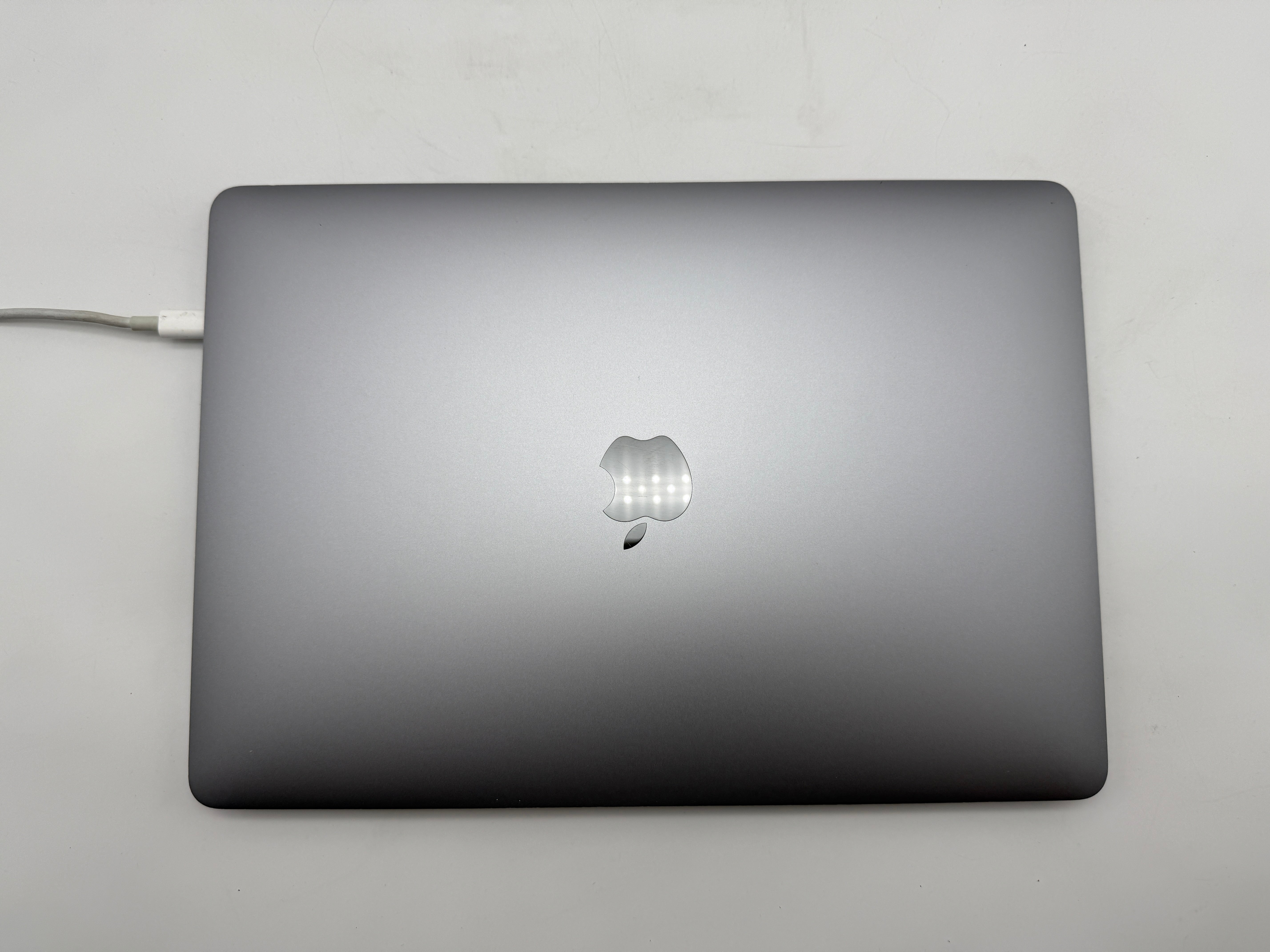 Macbook Pro 13" A2338 M1 16GB 1TB 2020 Spacegrau Grau MwSt. #PS411