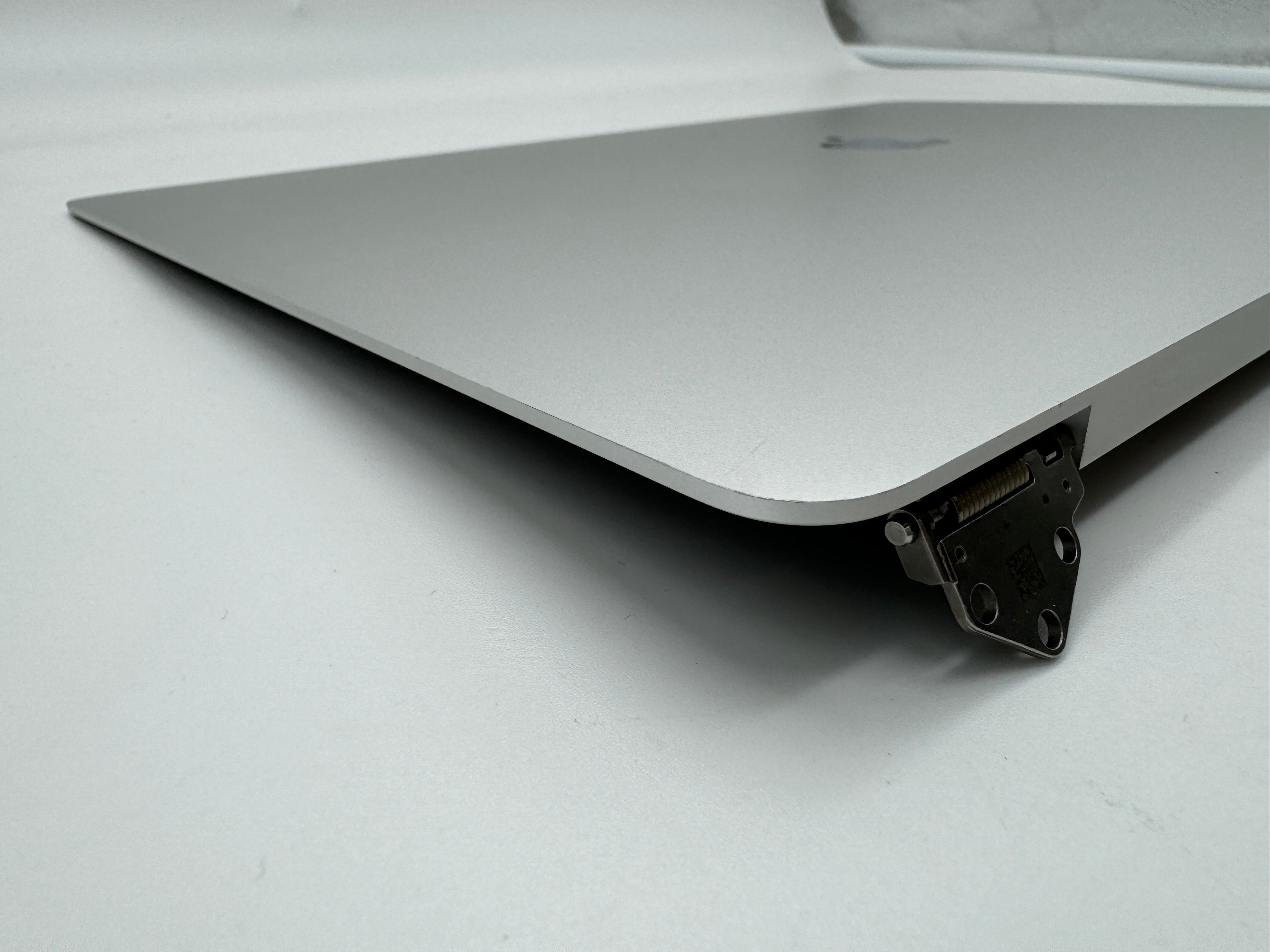 Macbook Pro 16" 2019 A2141 Display Bildschirm Silber #D558