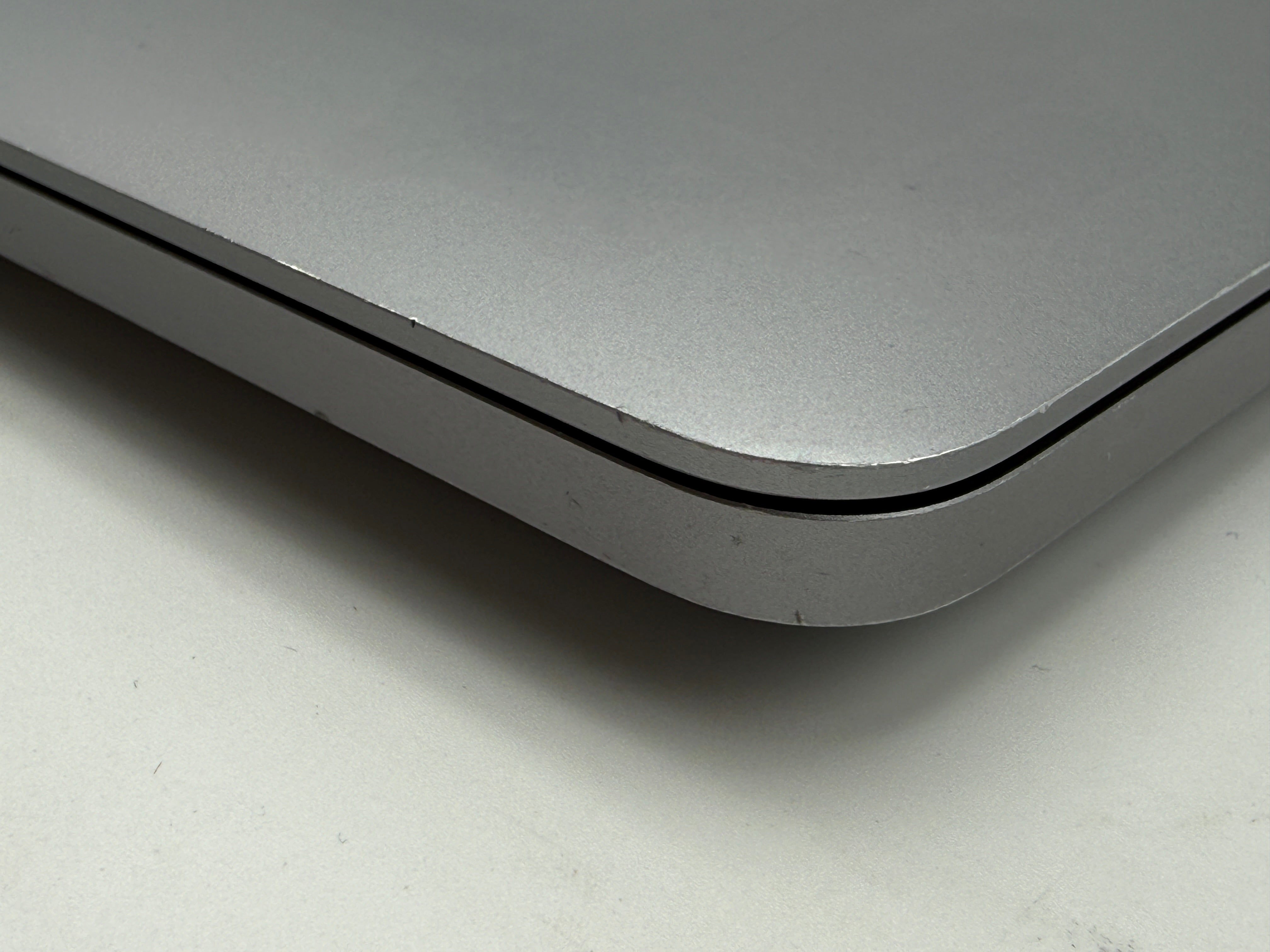 Macbook Pro 13" A2338 M1 16GB 1TB 2020 Spacegrau Grau MwSt. #PS413