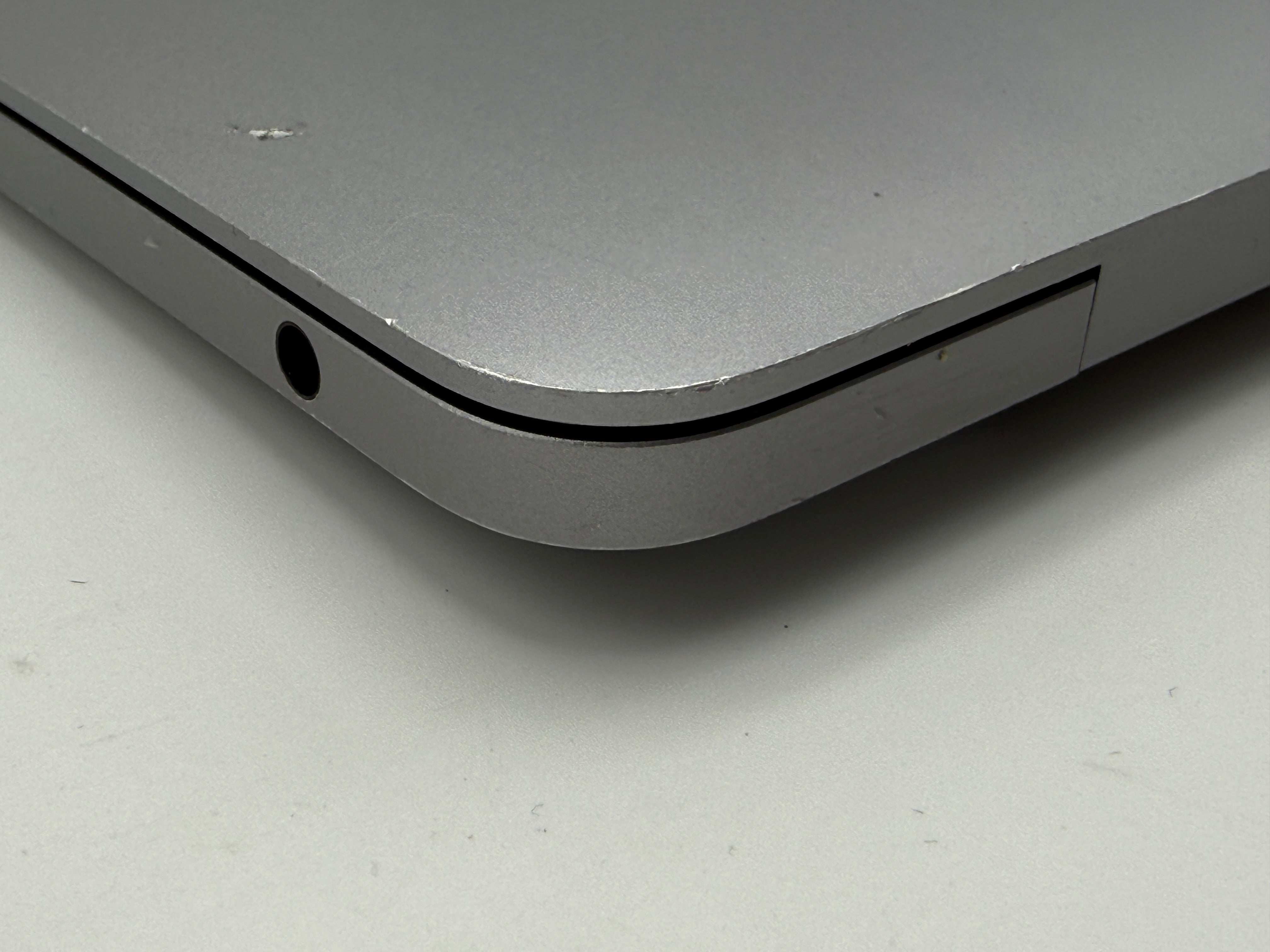 Macbook Pro 13" A2338 M1 16GB 1TB 2020 Spacegrau Grau MwSt. #PS413