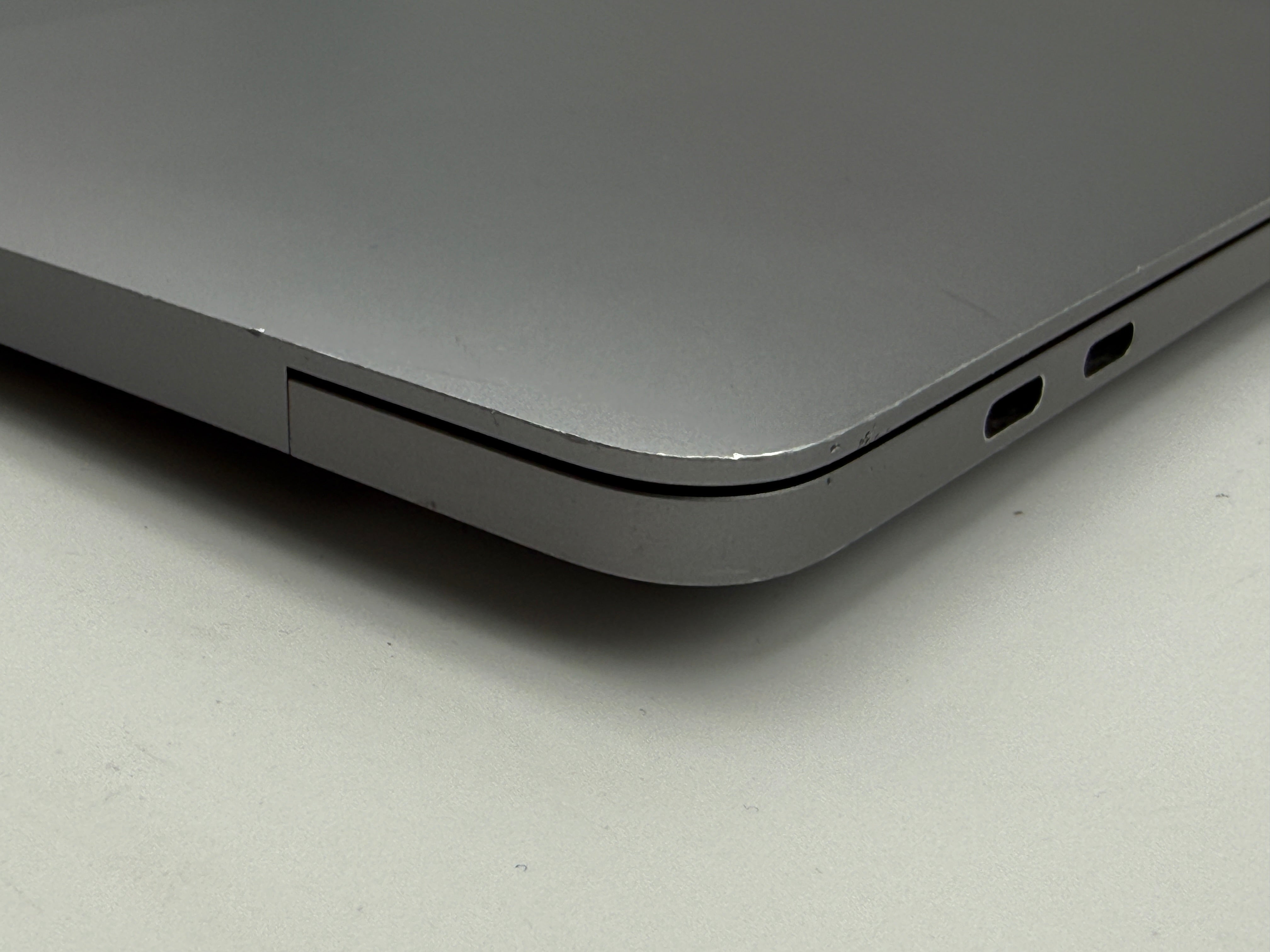 Macbook Pro 13" A2338 M1 16GB 1TB 2020 Spacegrau Grau MwSt. #PS413