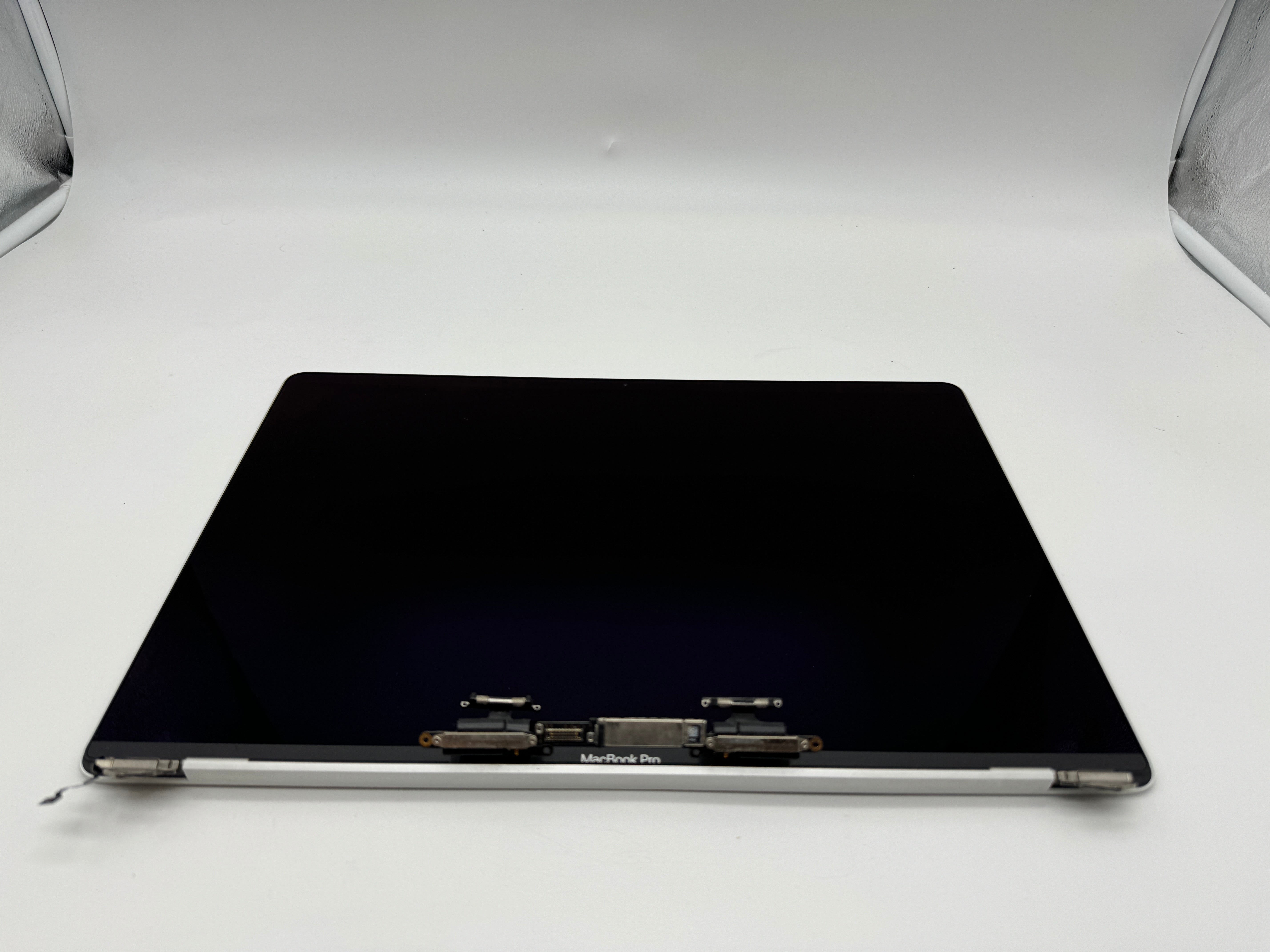 Macbook Pro 16" 2019 A2141 Display Bildschirm Silber #D565