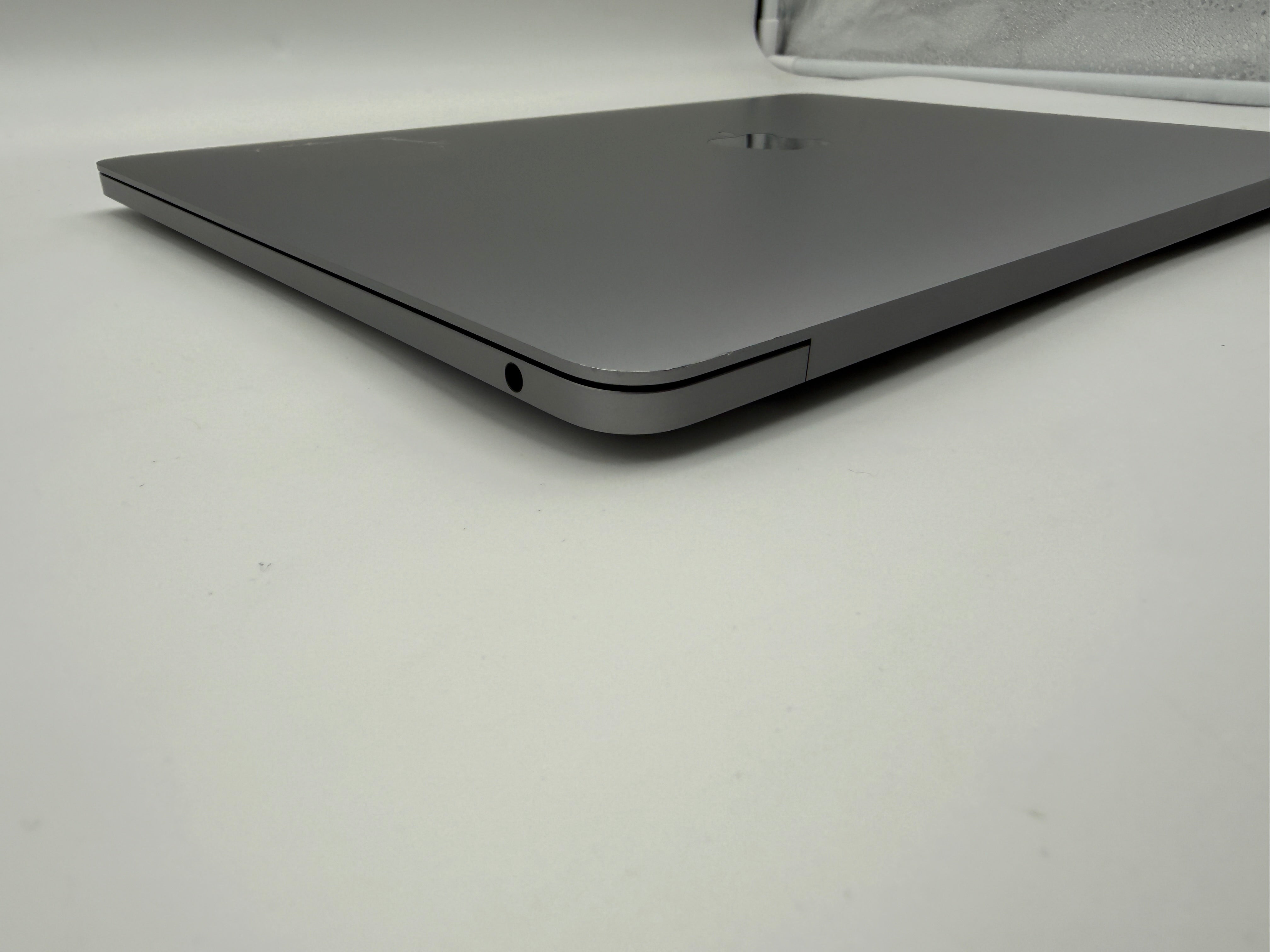 Macbook Pro 13" A2338 M1 16GB 512GB 2020 Spacegrau MwSt. #PS421