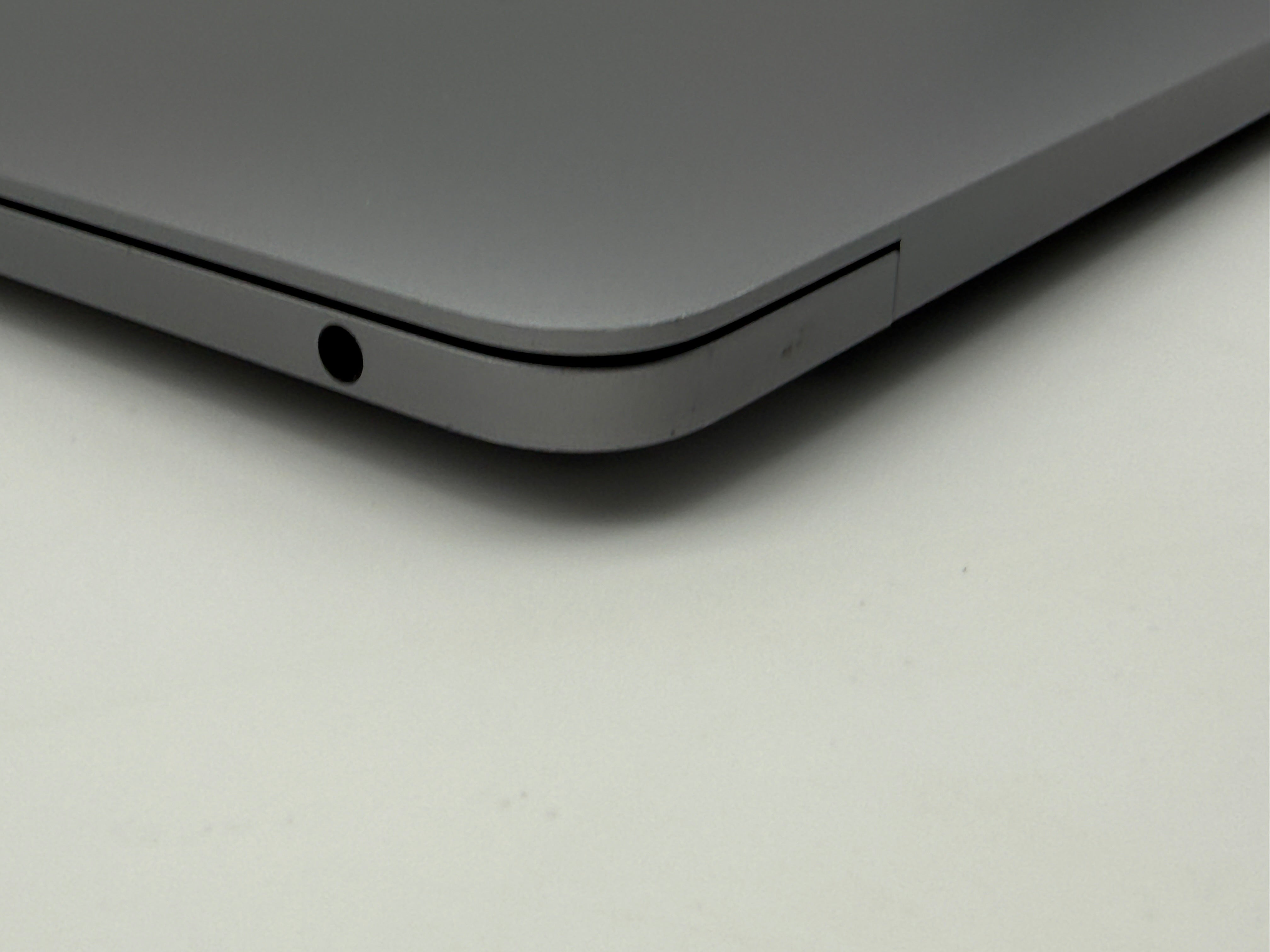 Macbook Pro 13" A2338 M1 16GB 512GB 2020 Spacegrau Grau MwSt. #PS428