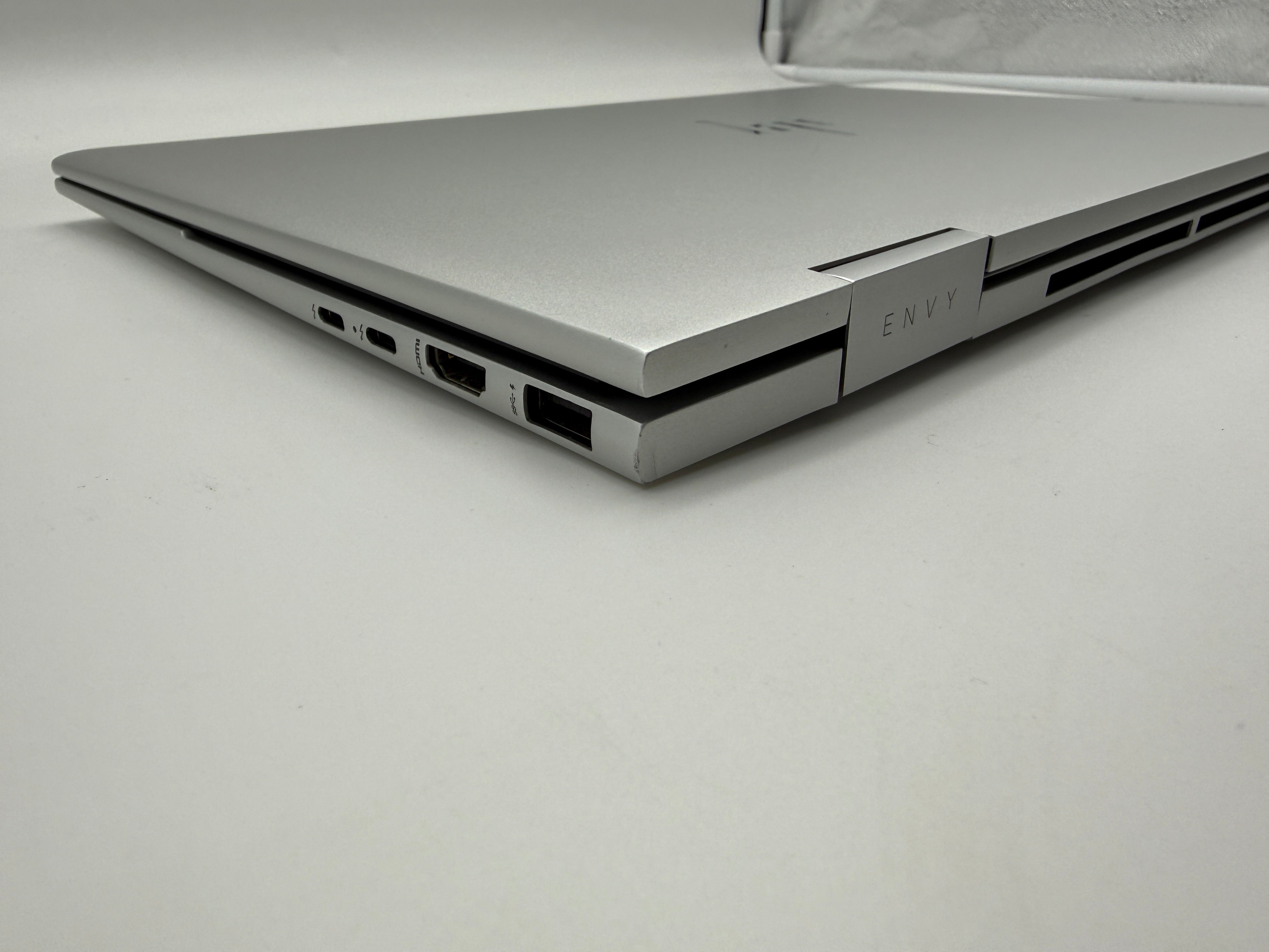 HP Envy x360 15-ew0073ng  i7 1260P 2,1GHz 16GB 512GB Silber #PSW131