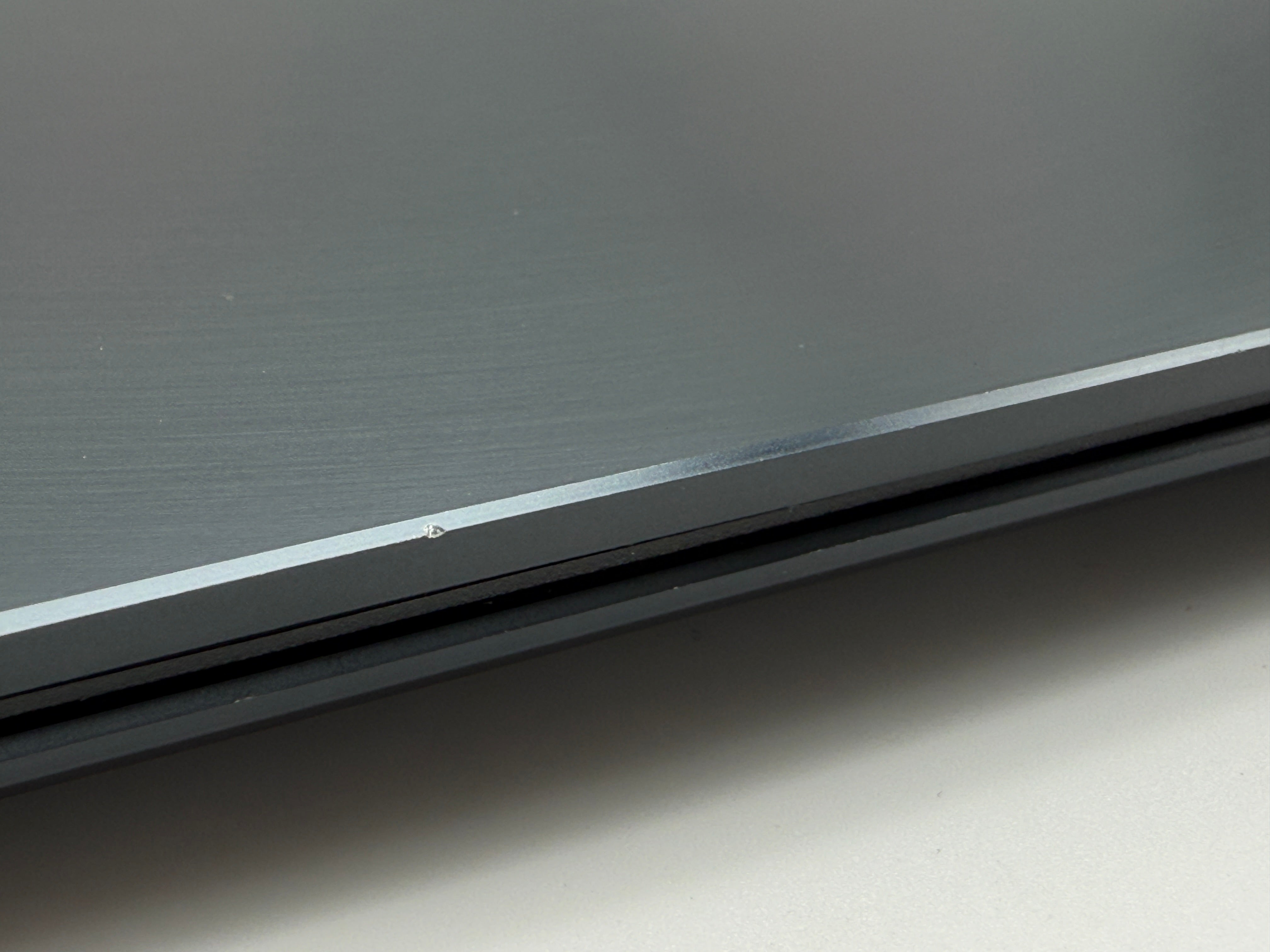 Asus ZenBook UM425U 14"  Ryzen 7 1,80Ghz 16GB 1TB SSD MwSt. #PSW139