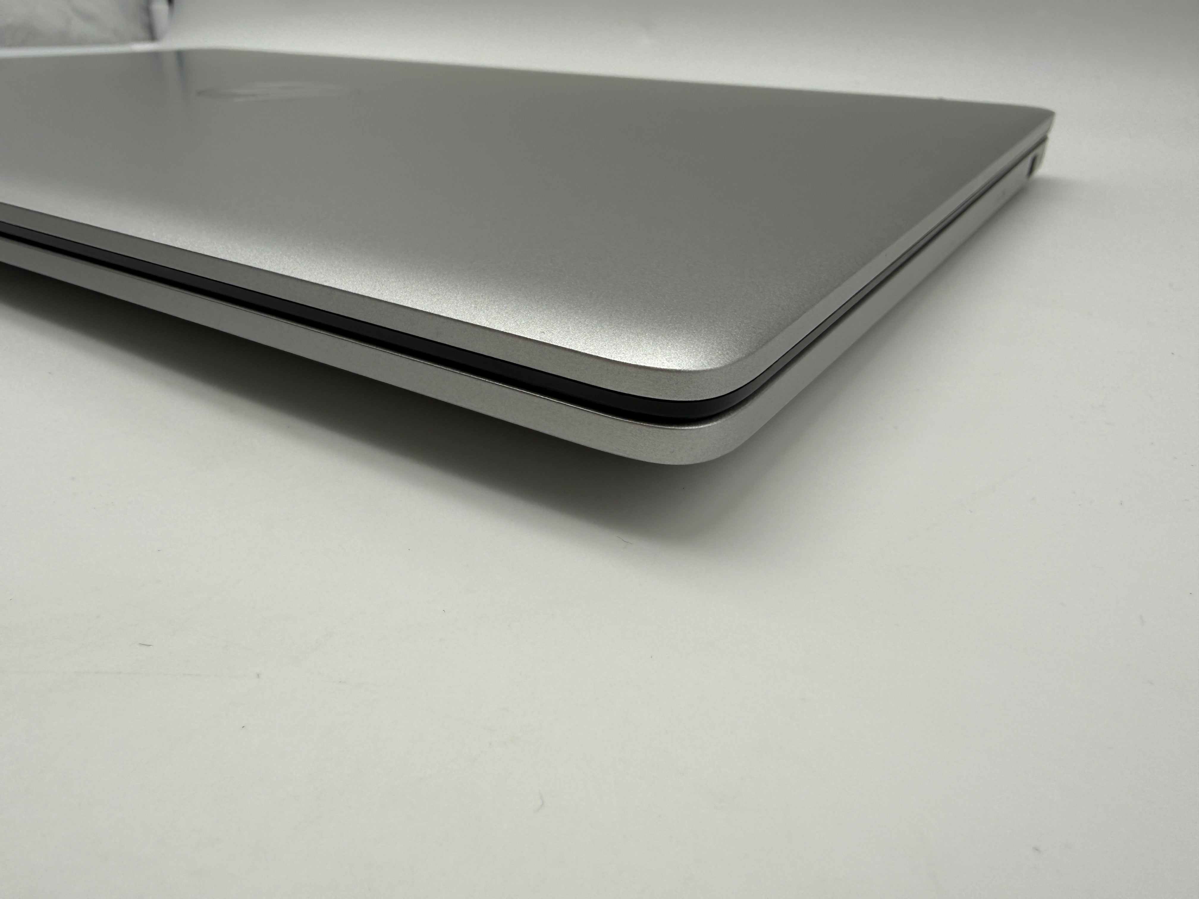 HP 17-cn3056ng Laptop i5-1335U 1,3GHz 16GB 512GB SSD 100% Akku MwSt. #PSW142