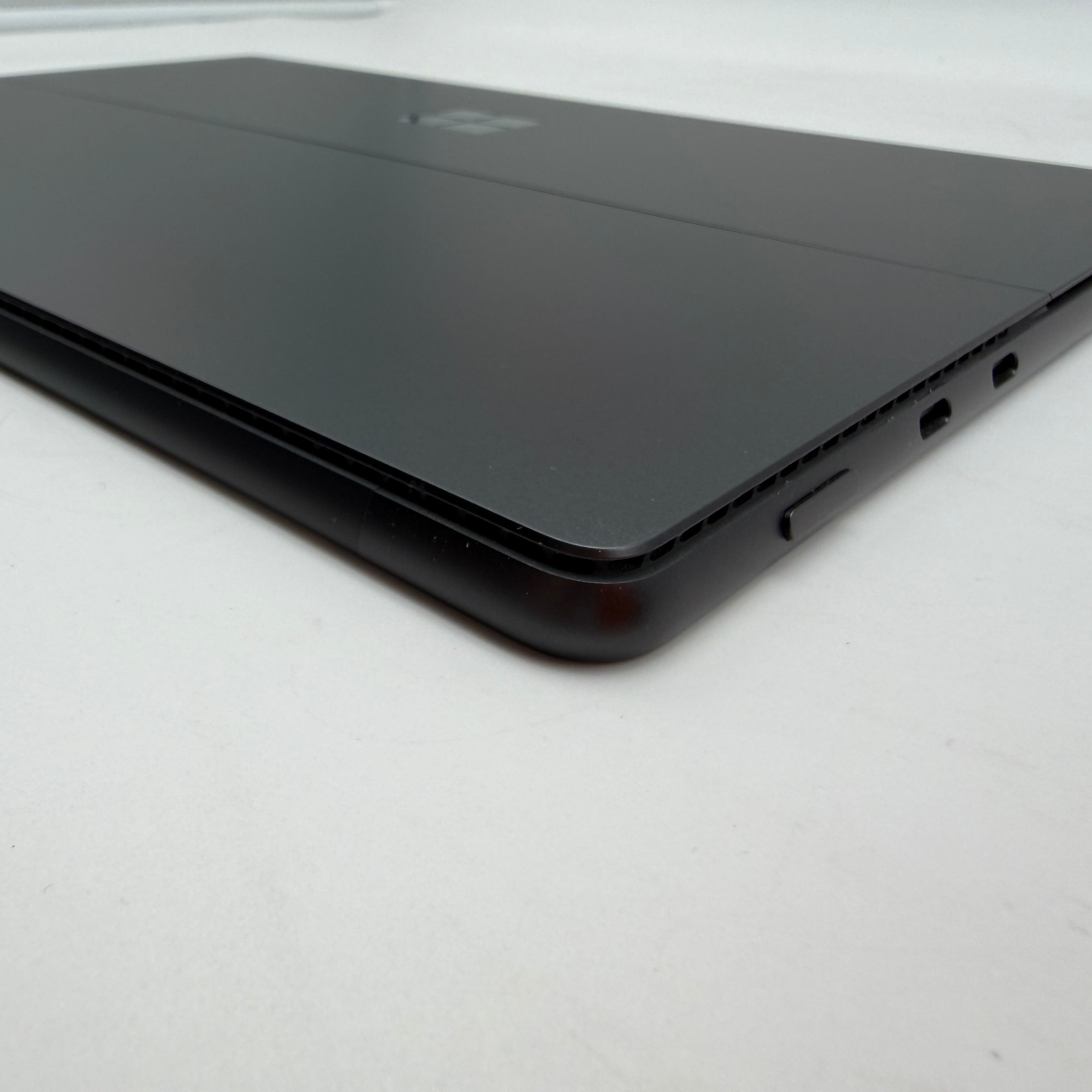 Microsoft Surface Pro 8 Tablet 1983 i5-1135G7 2,4GHz 8GB 256GB MwSt. Schwarz #PSW148
