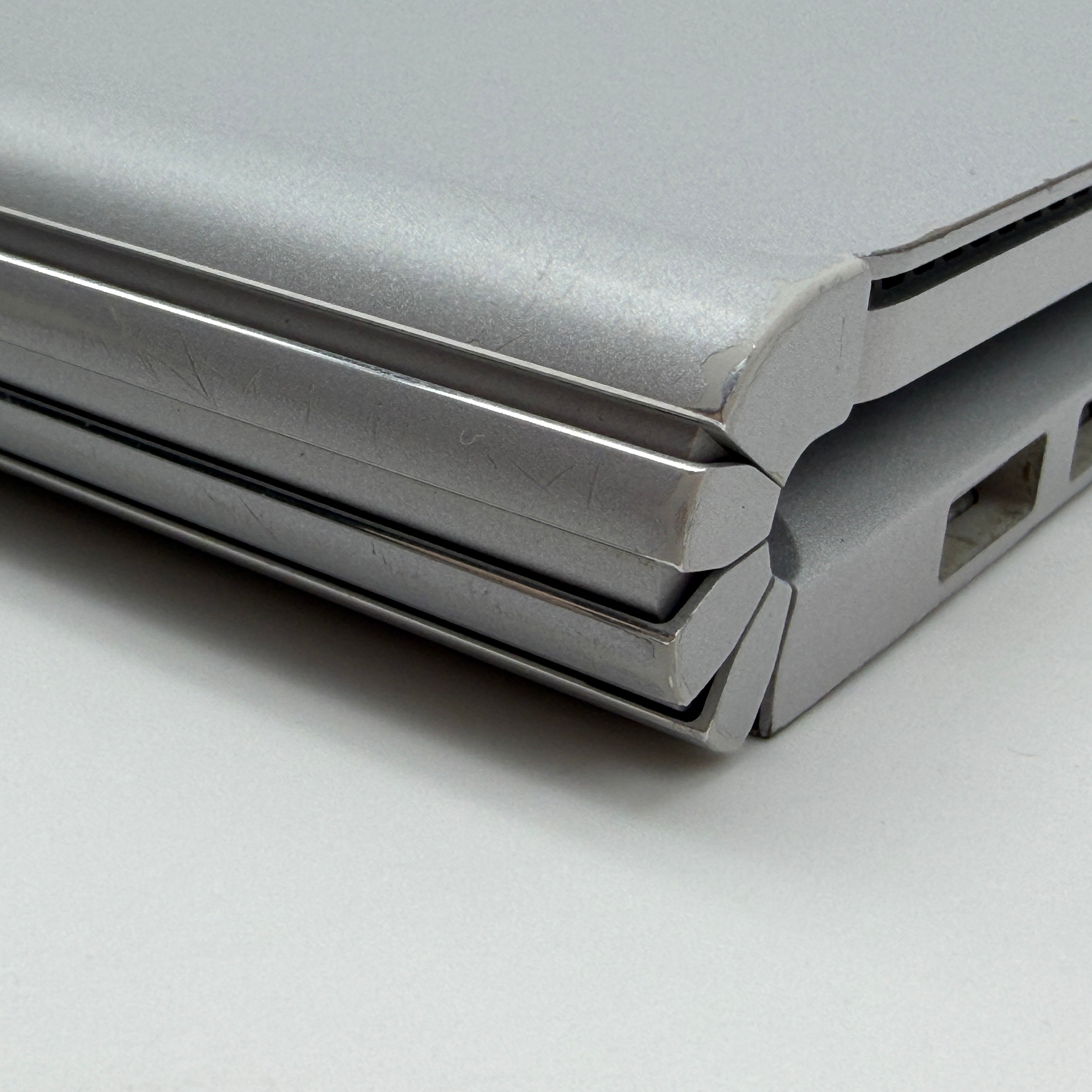 Microsoft Surface Book 2 13.5" i7-86500 8GB 256GB SSD GTX 1050 #PSW149