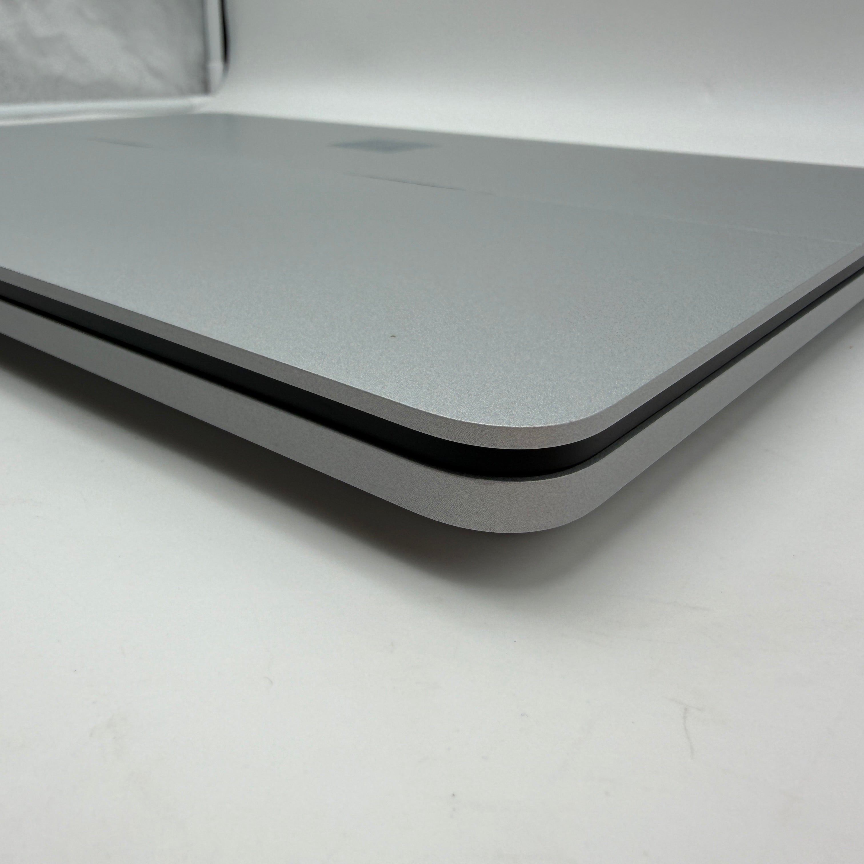 Microsoft Surface Laptop Studio i5 11300H 3,1GHz 16GB 512GB Platinum MwSt. #PSW150