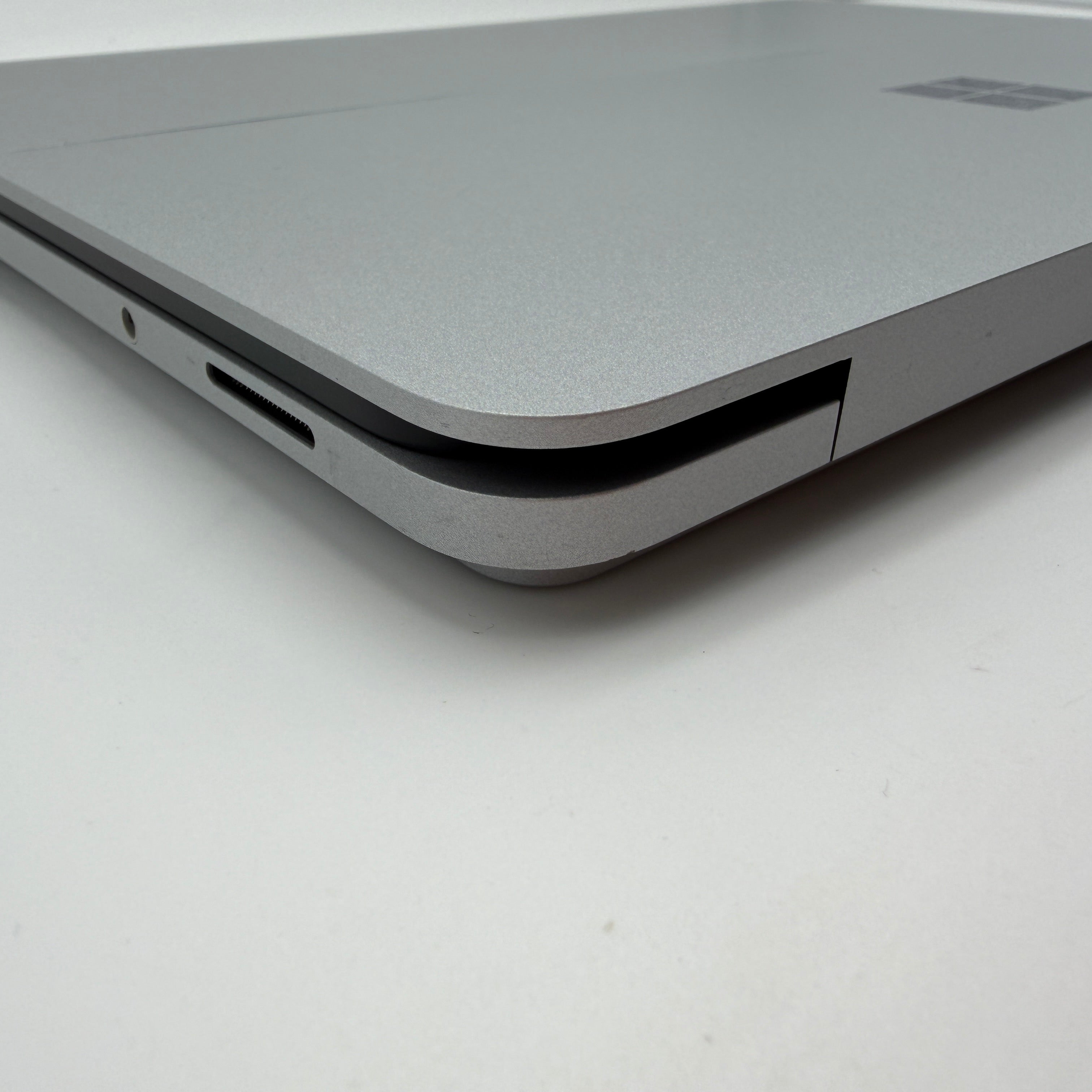 Microsoft Surface Laptop Studio i5 11300H 3,1GHz 16GB 512GB Platinum MwSt. #PSW150