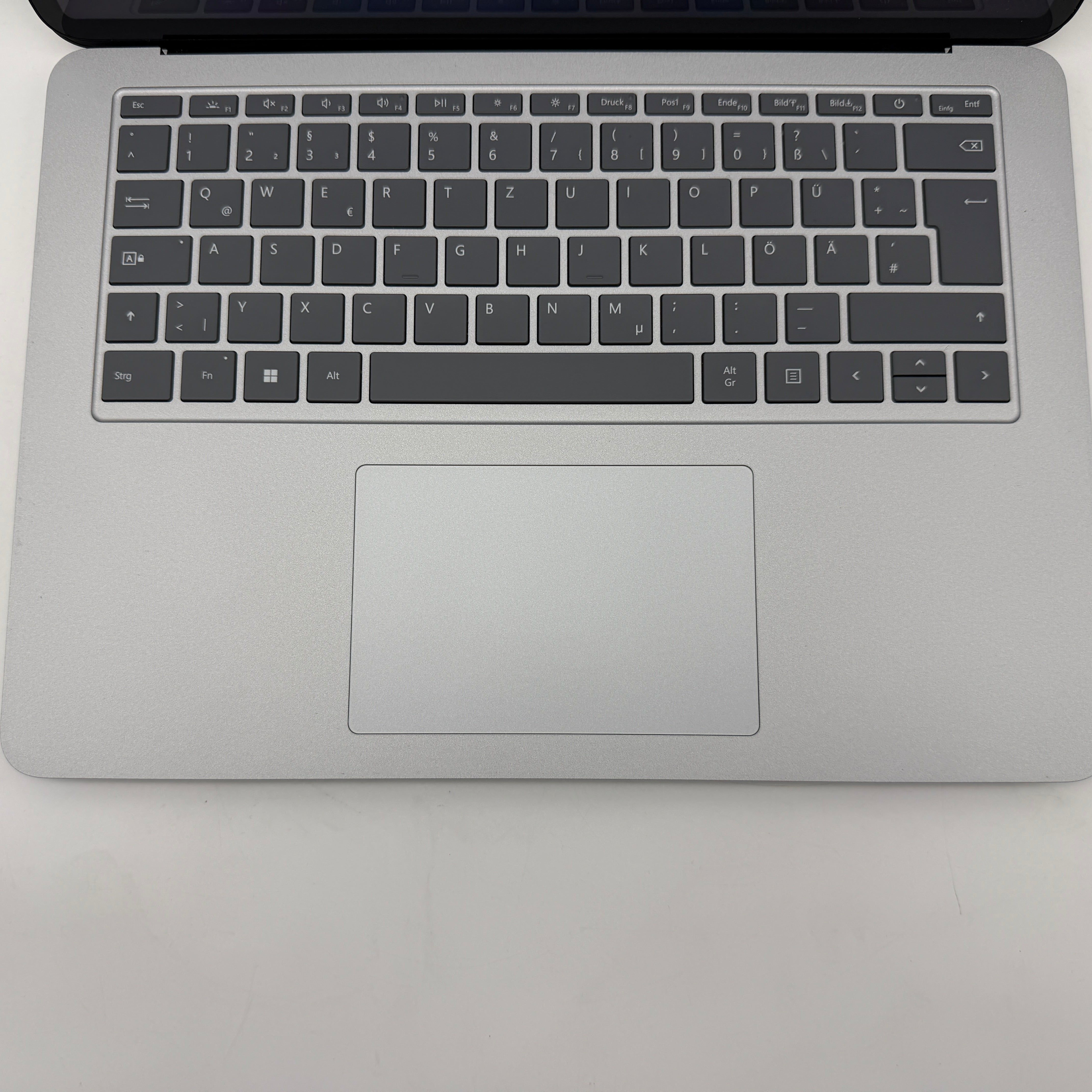 Microsoft Surface Laptop Studio i7 11370H 3,3GHz 32GB 1TB RTX 3050 Ti MwSt. #PSW161