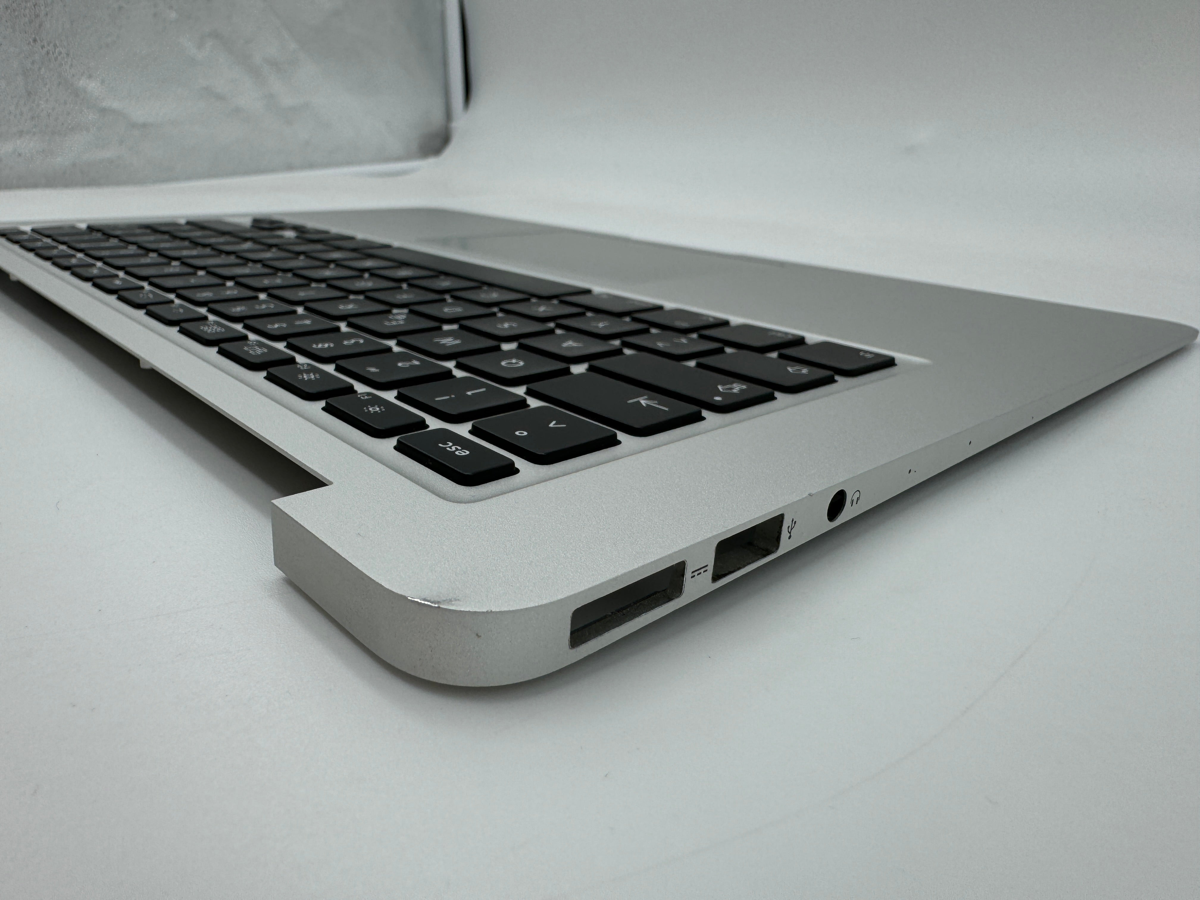 MacBook Air 13" A1466 2013 - 2017 Topcase QWERTZ Tastatur Akku Silber #T550