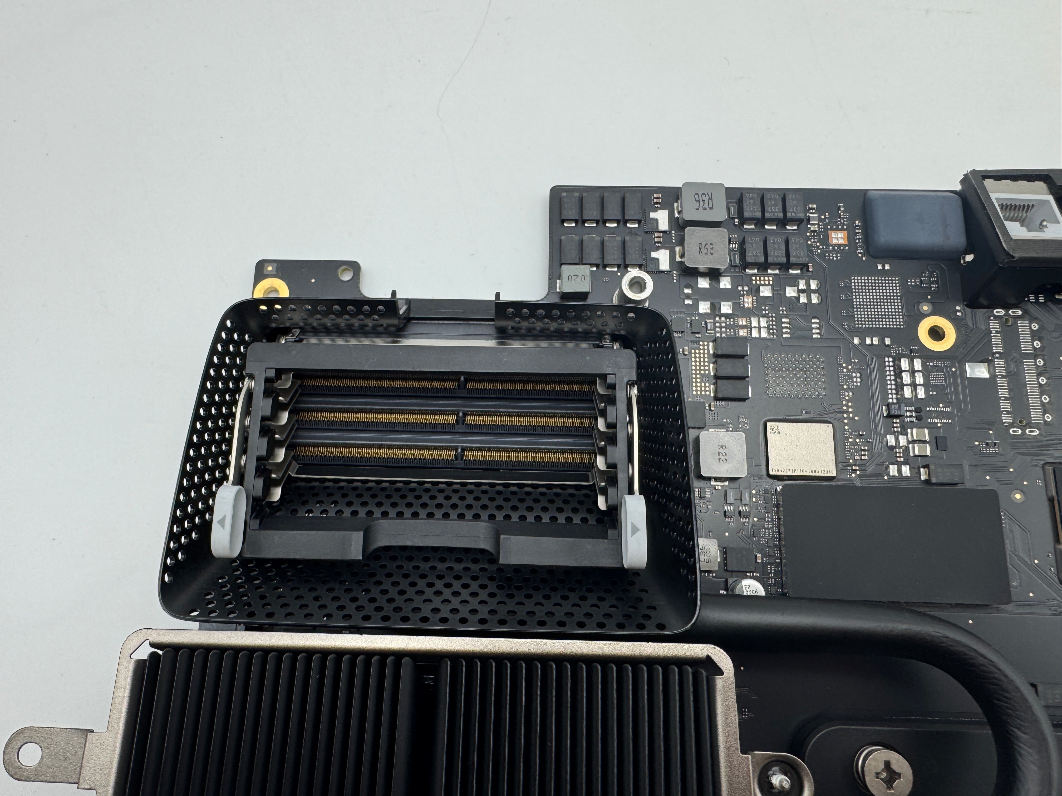 iMac A2115 5K 2020 27“  i5 3,1 GHz Mainboard Logicboard 820-01779-A #M154