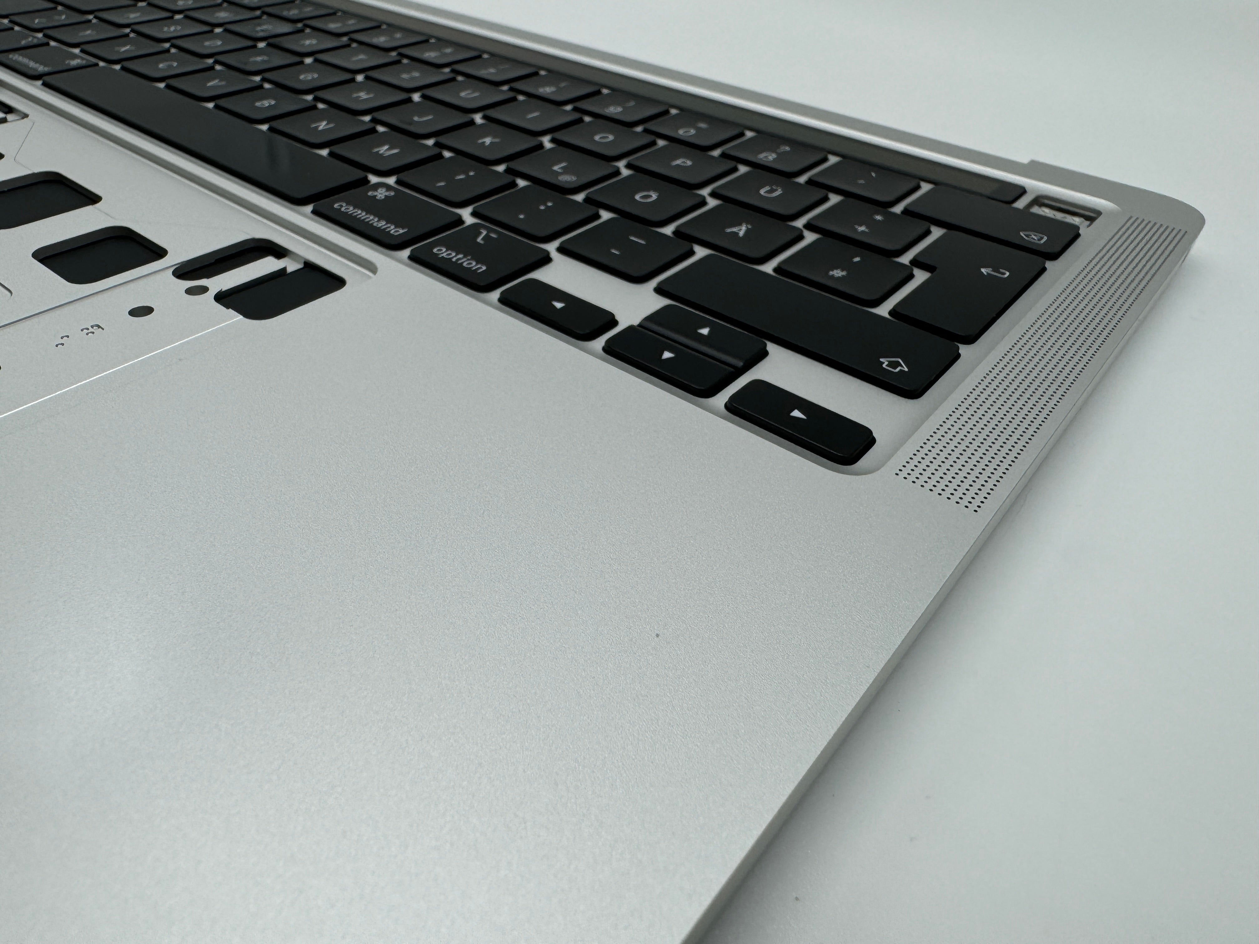 Macbook Pro 13" 2020 A2338 Topcase Akku Tastatur Silber #T559