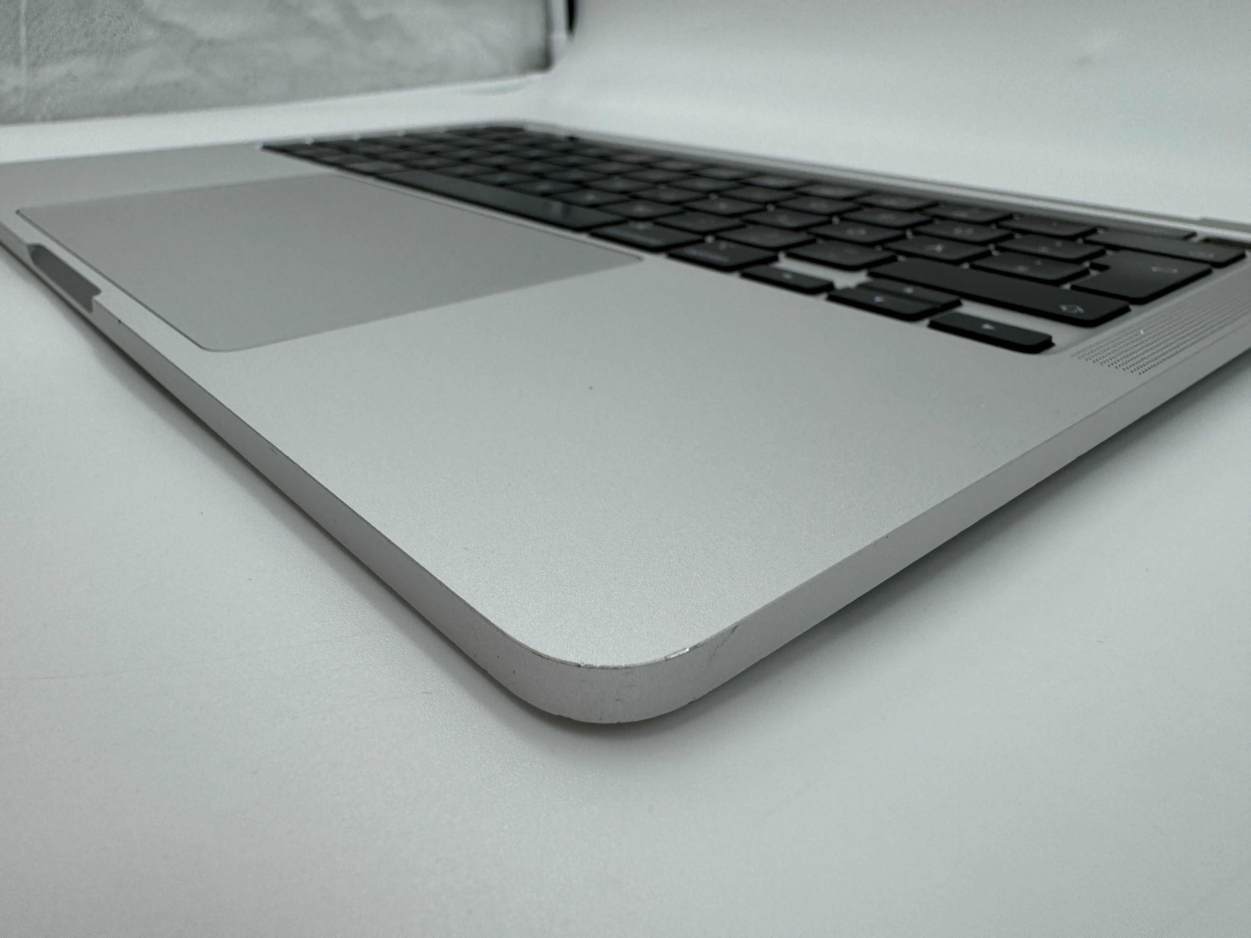 Macbook Pro 13" A2251 2020 Akku Topcase Tastatur Trackpad Silber #T570