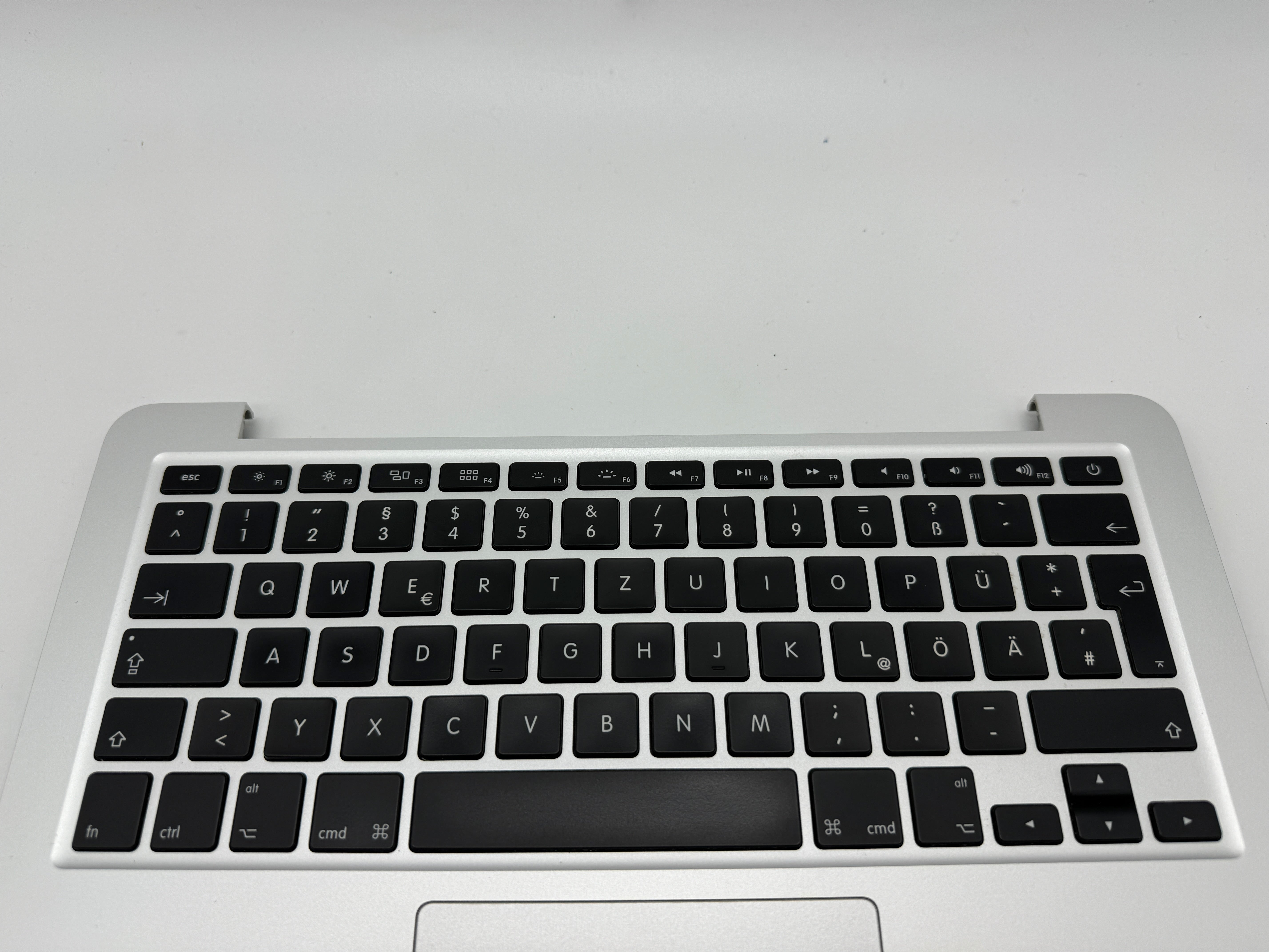 MacBook Pro 13 Zoll 2015 A1502 Topcase Trackpad Silber QWERTZ #T85