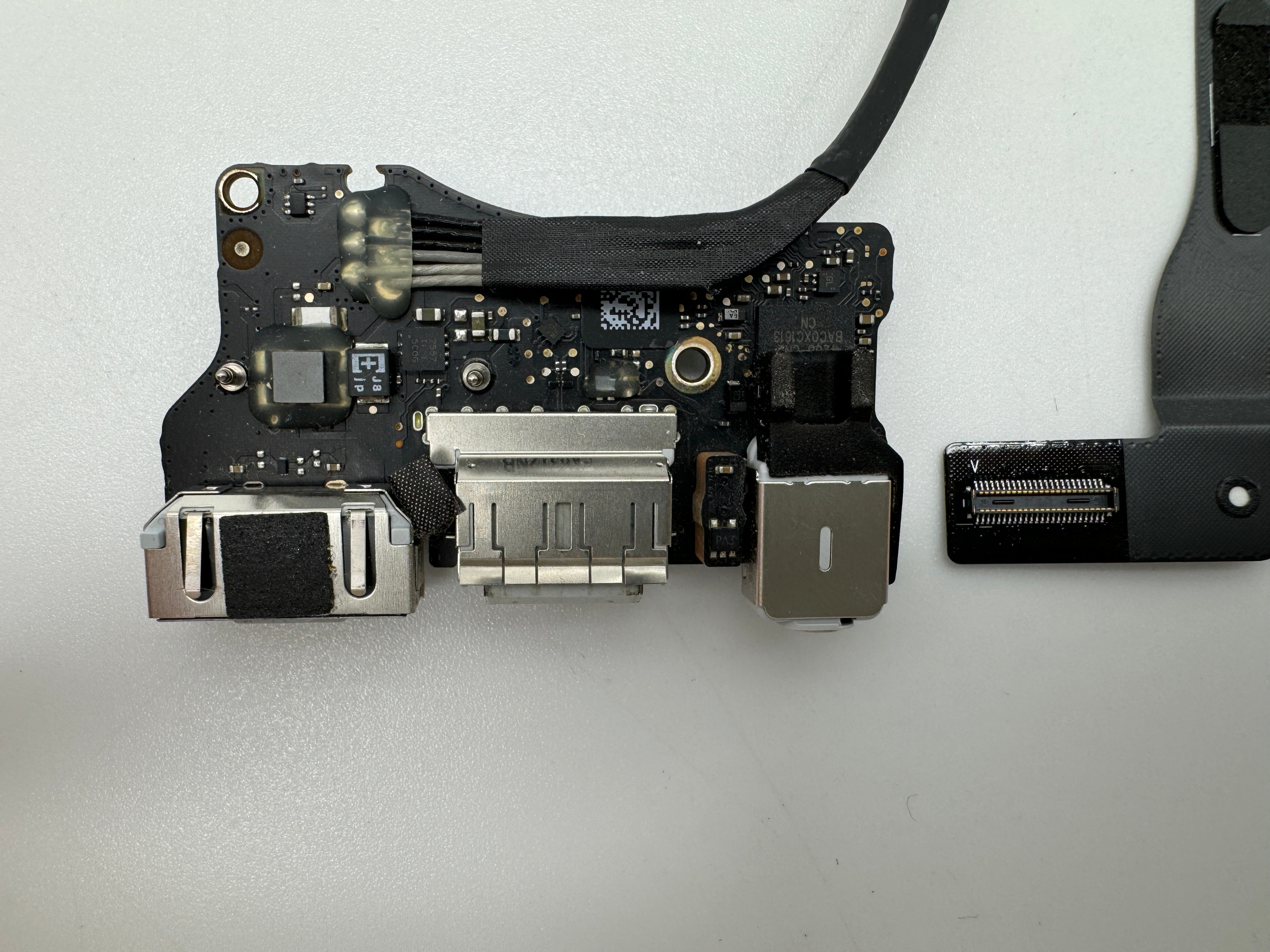 Apple Macbook Air A1466 13" 2013 - 2017 Ladebuchse Magsafe I/O Board