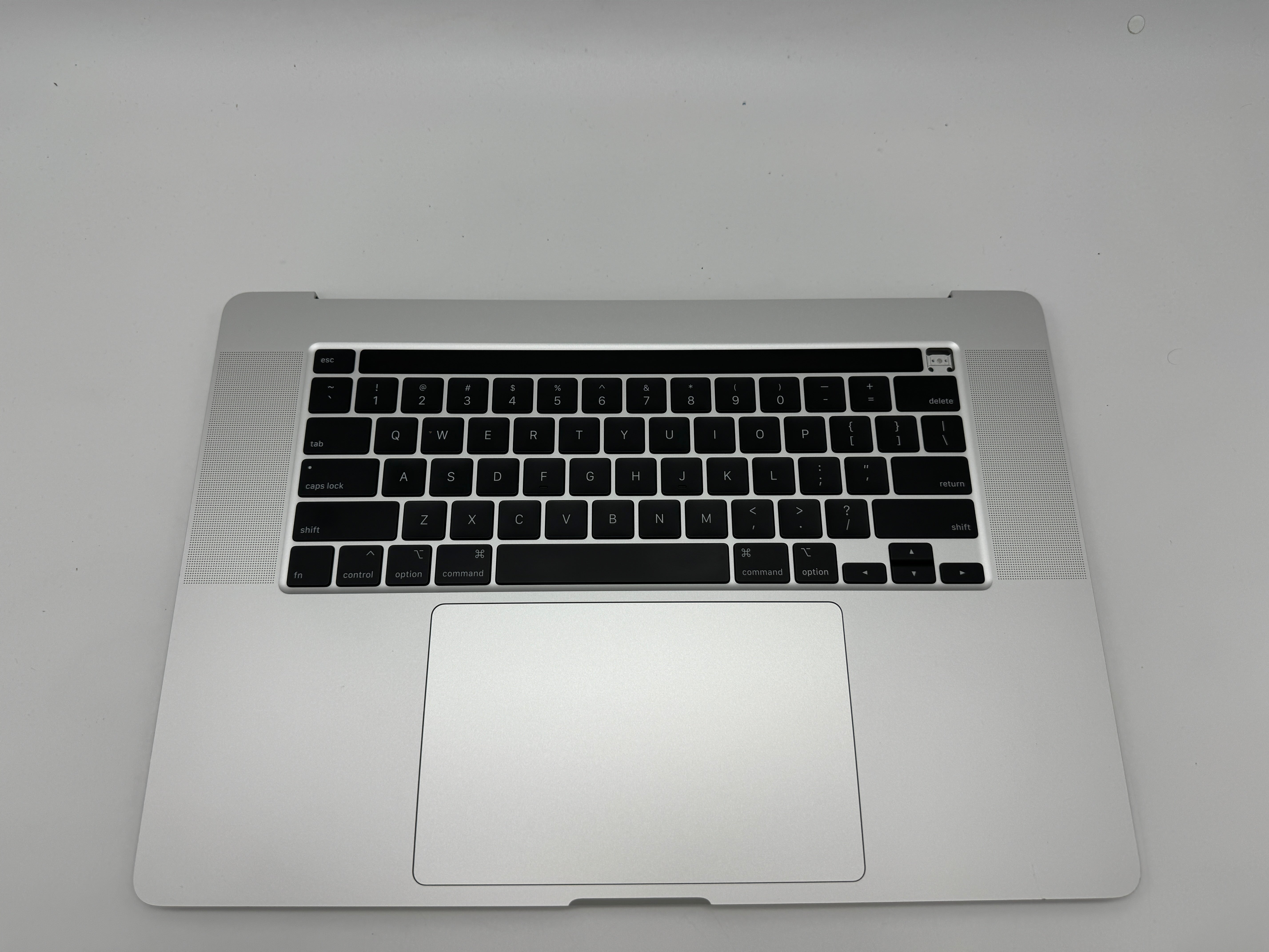 MacBook Pro 16" 2019 A2141 Silber Akku Topcase Tastatur QWERTY #T138