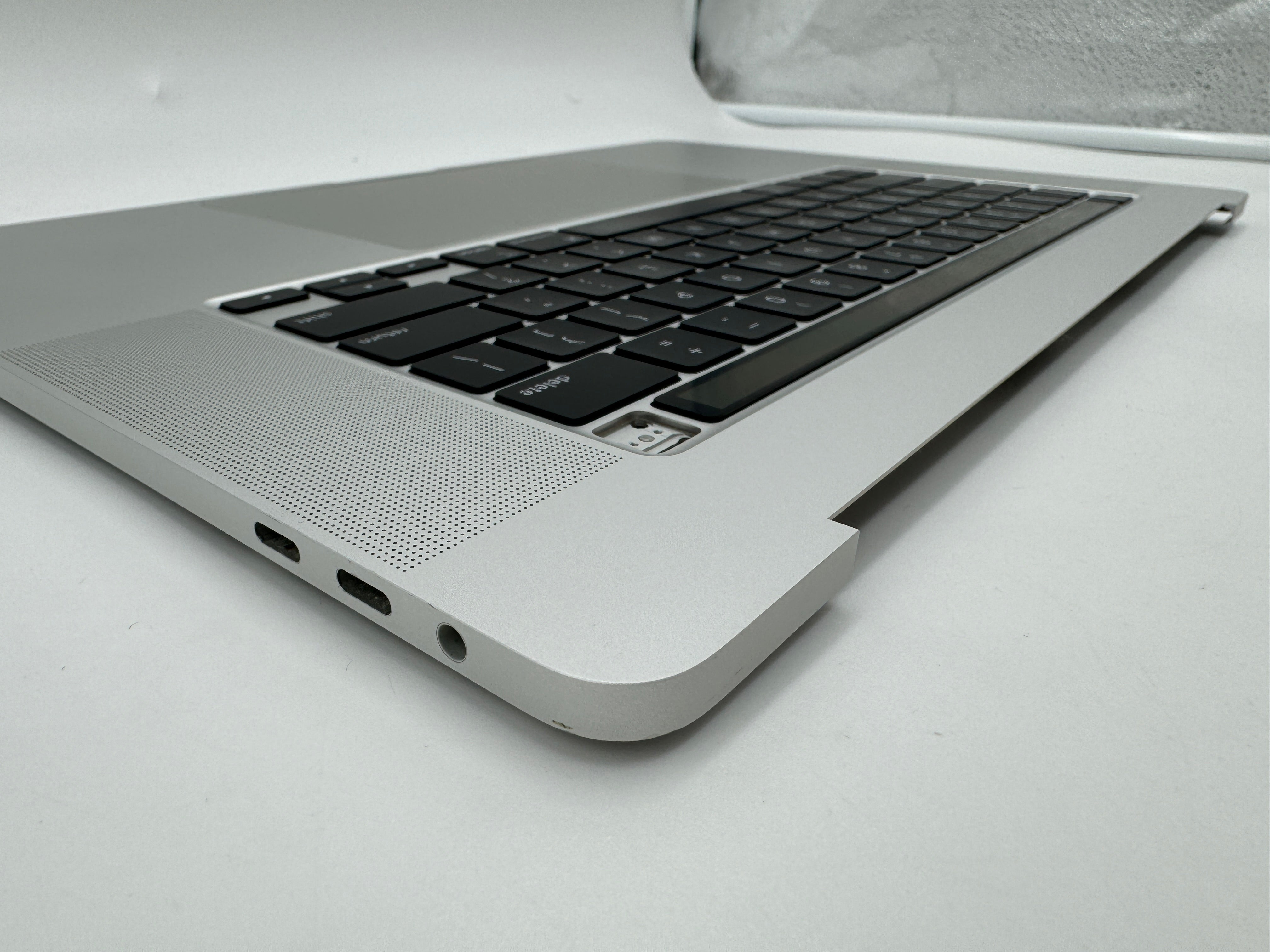 MacBook Pro 16" 2019 A2141 Silber Akku Topcase Tastatur QWERTY #T138