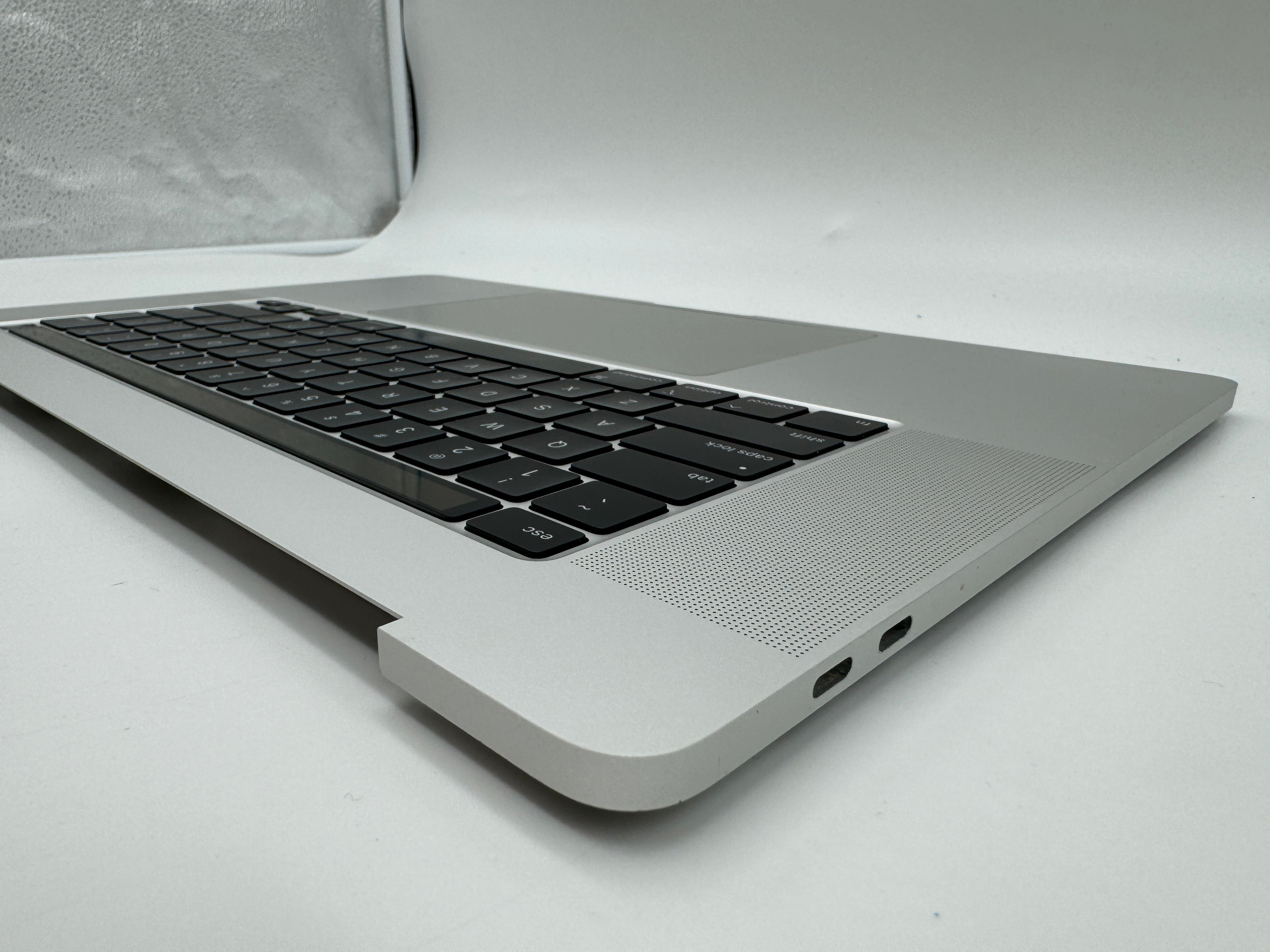 MacBook Pro 16" 2019 A2141 Silber Akku Topcase Tastatur QWERTY #T138