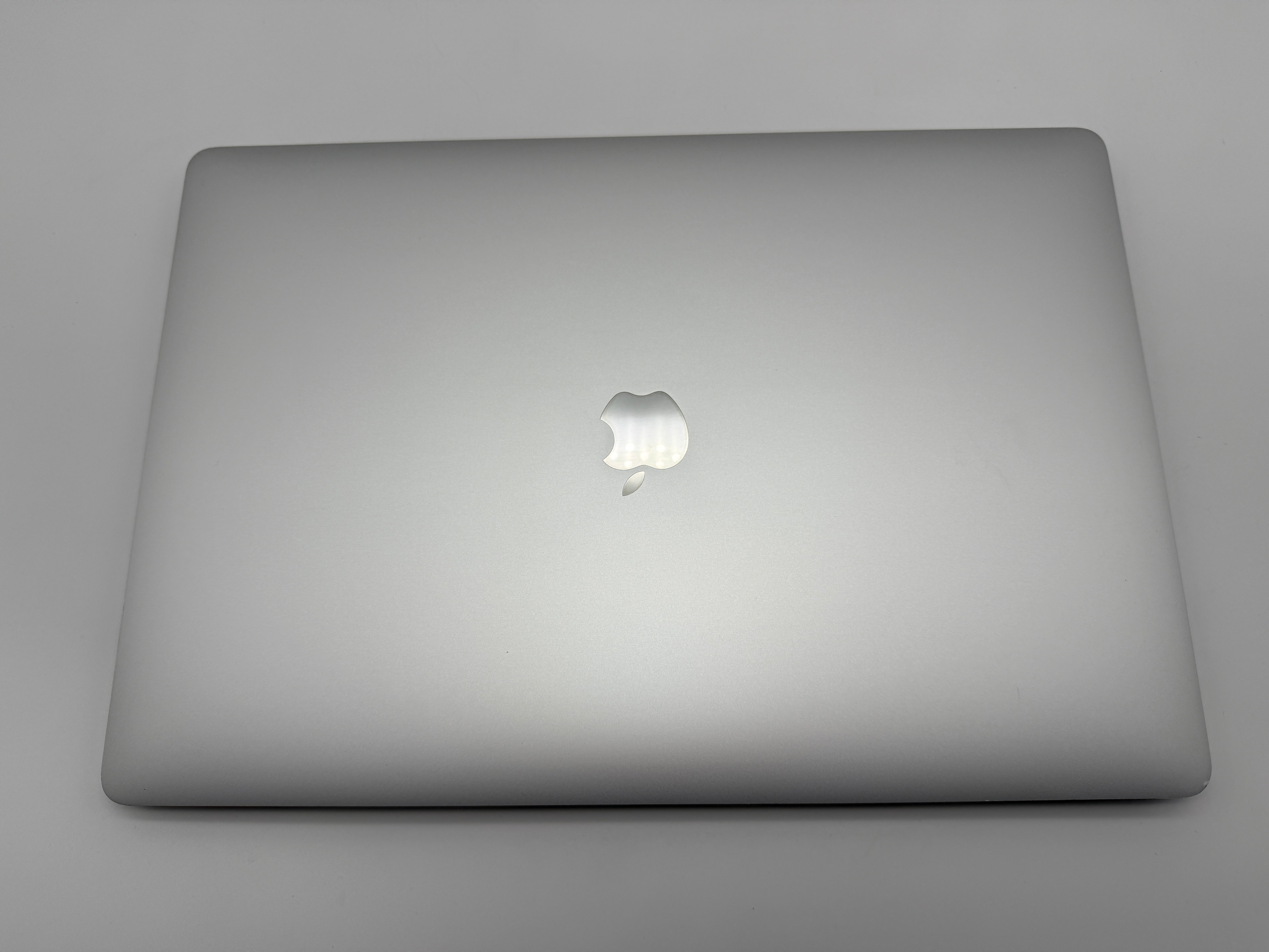 Macbook Pro 16" A2141 2019 2,4GHz i9 8-C 64GB 1TB 5500M 8GB #PS152