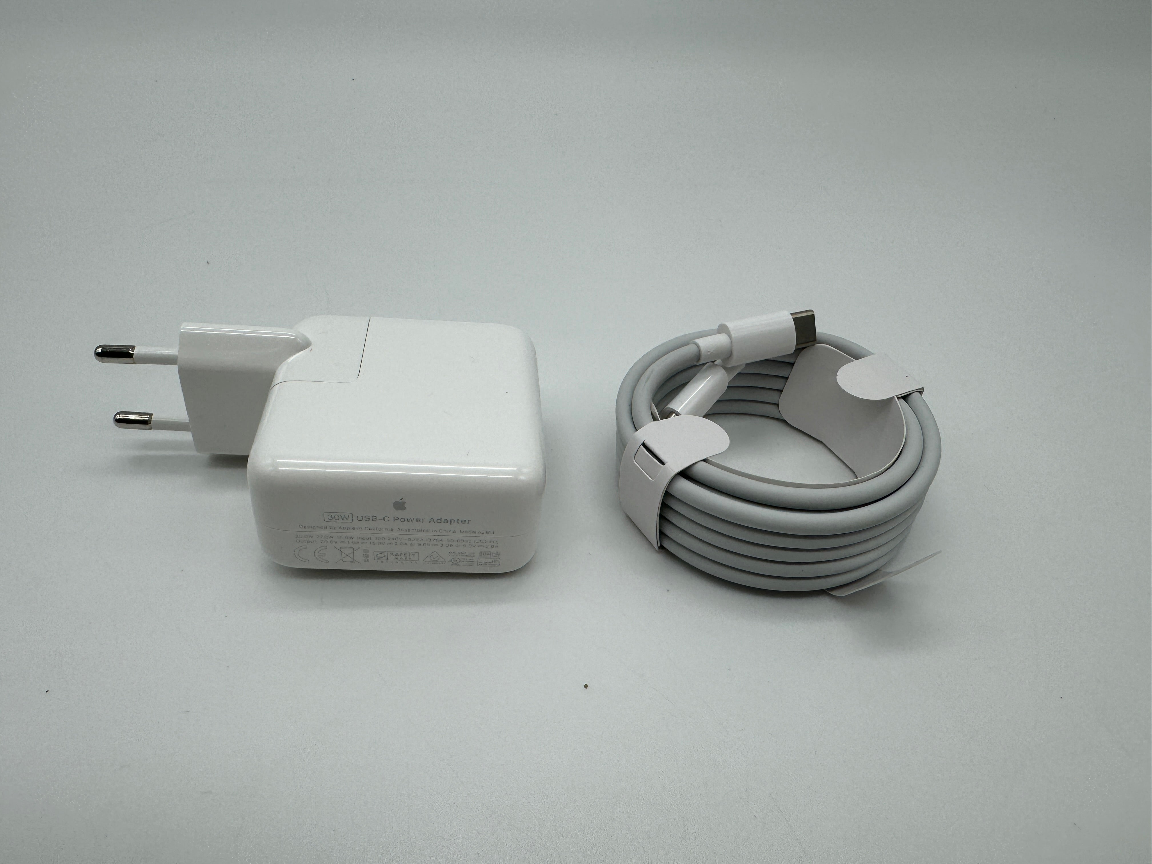 Apple Macbook Pro USB C 30 61 87 96 WATT Netzteil Ladekabel inkl 2 m USB C Kabel