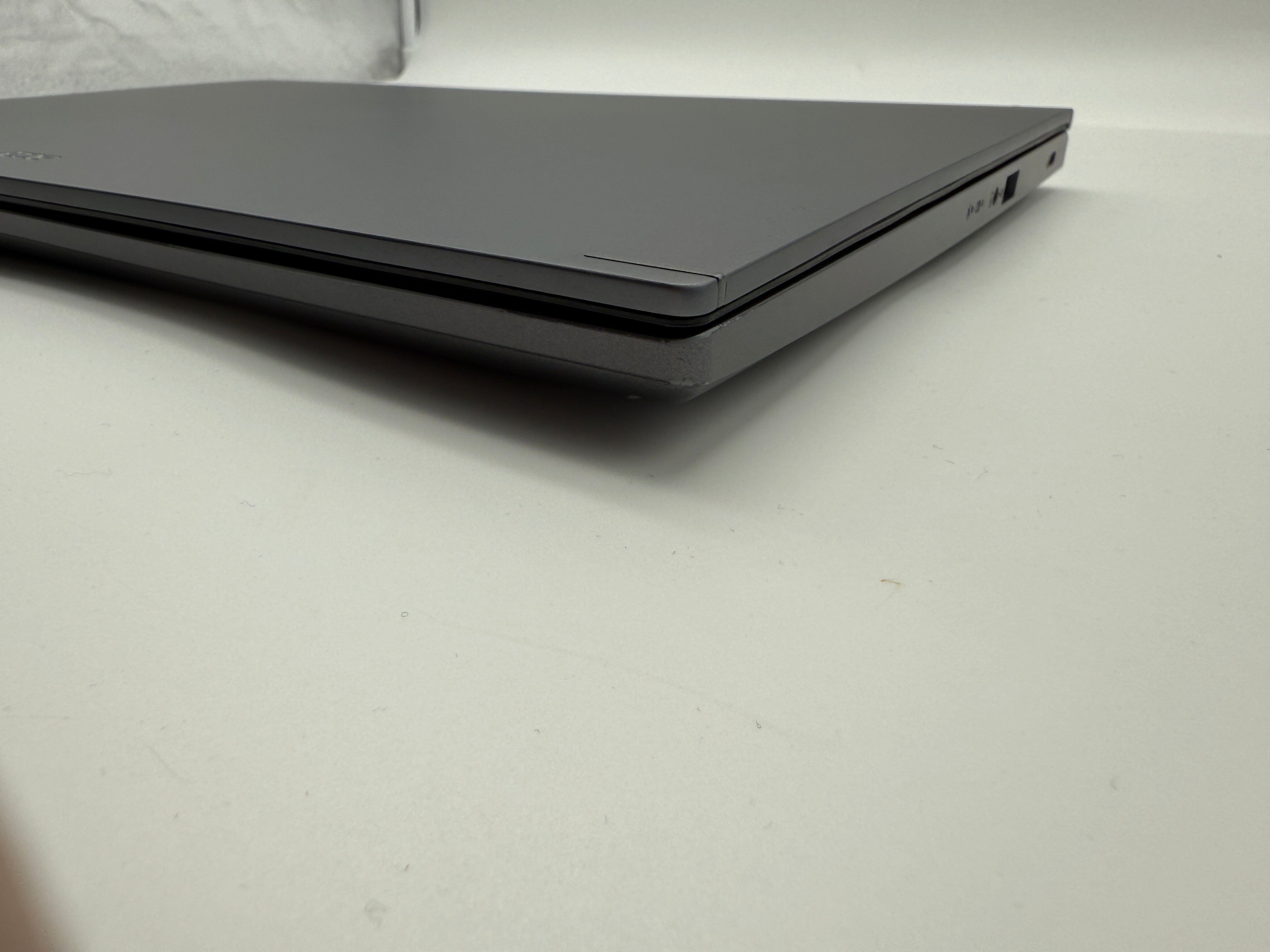 Acer Aspire 5 15,6" Ryzen 7 5825U 2 GHZ 16GB 1TB spanisch