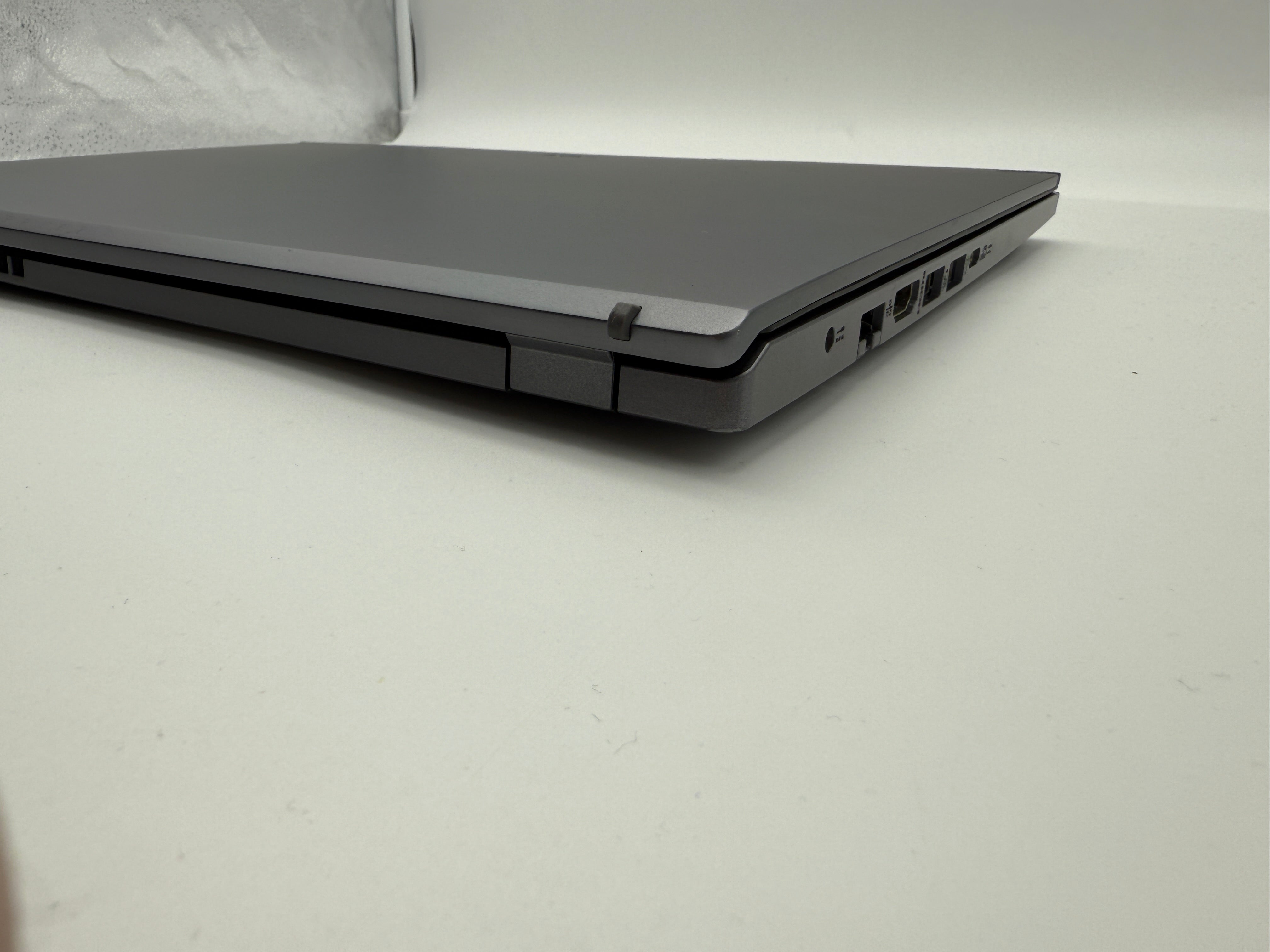 Acer Aspire 5 15,6" Ryzen 7 5825U 2 GHZ 16GB 1TB spanisch