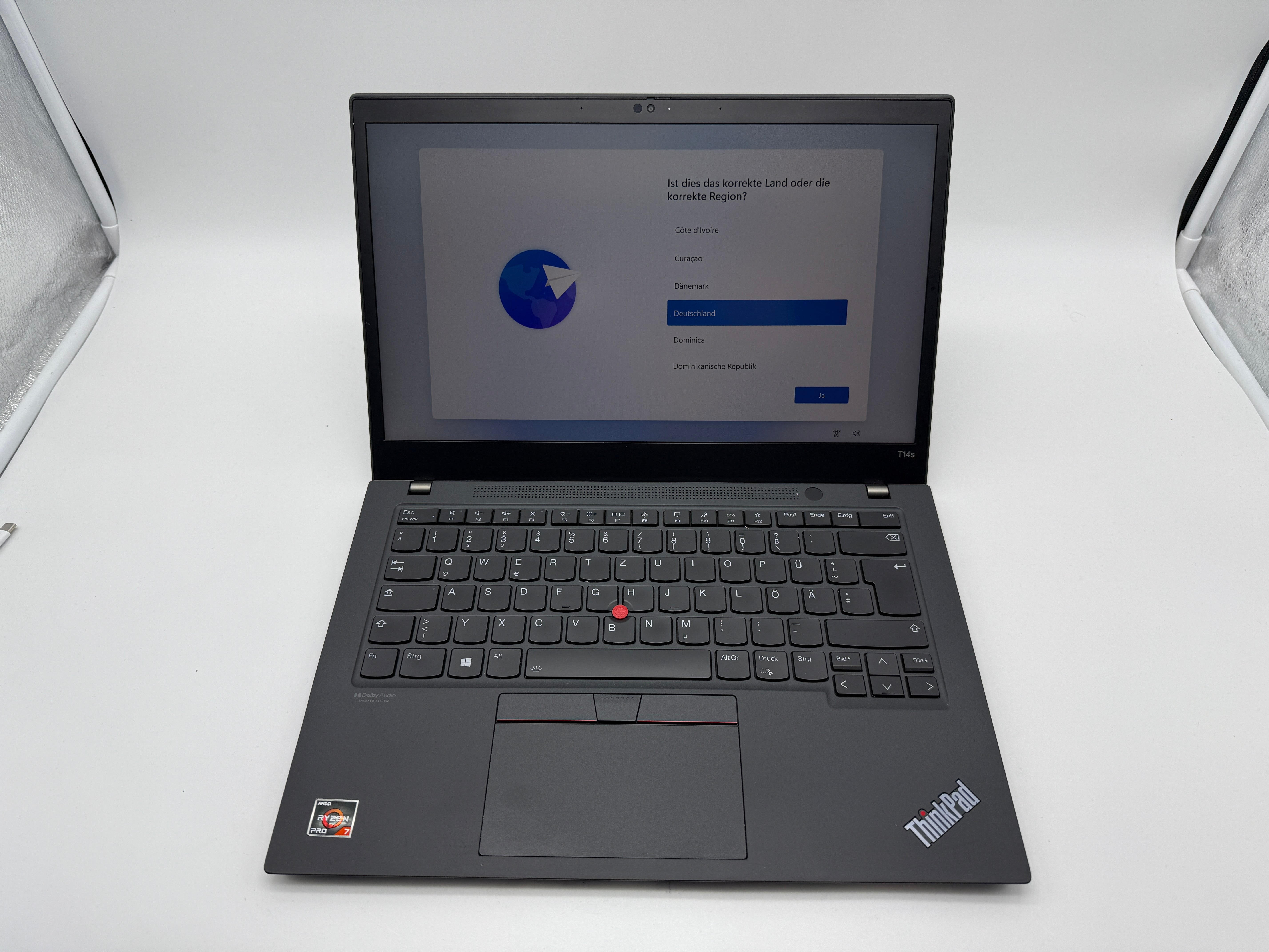 Lenovo Thinkpad T14s G2 Notebook AMD Ryzen 7 Pro 5850U 1,9GHz 32GB 1TB