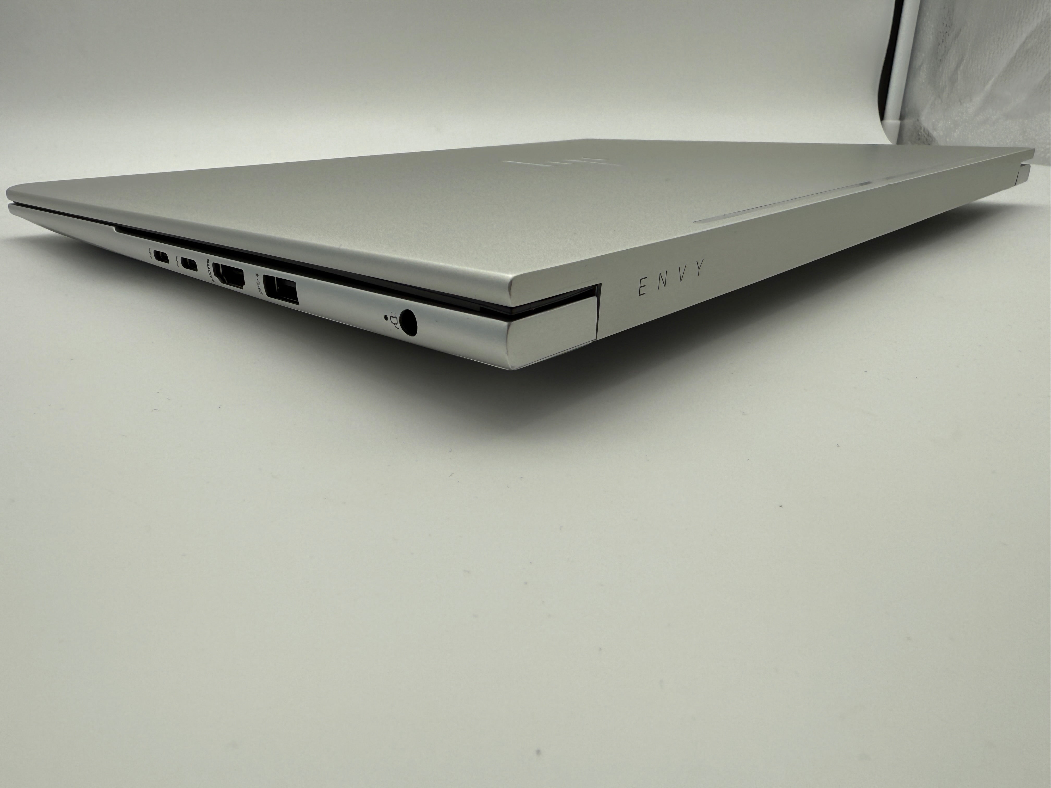 HP Envy  16-h0075ng 2,3 GHz i7-12700H - 16GB - 512GB SSD Arc A370M 4GB