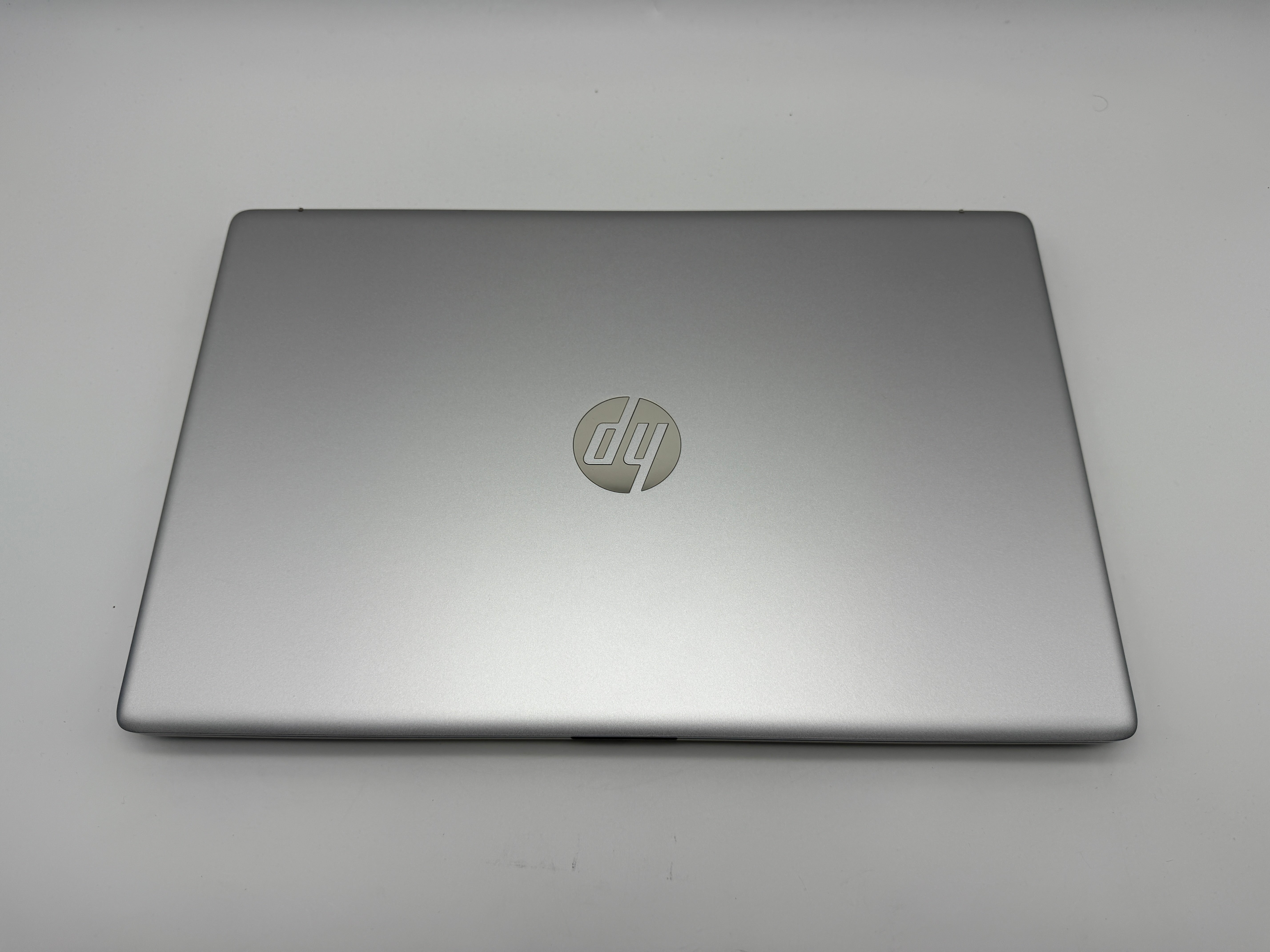 Hp Laptop HP 17-cn0055ng - 17.3" (FHD) - i5-1135G7 - 8GB - 512GB Silber