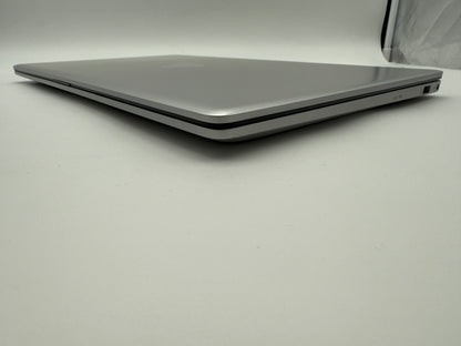 Hp Laptop HP 17-cn0055ng - 17.3" (FHD) - i5-1135G7 - 8GB - 512GB Silber