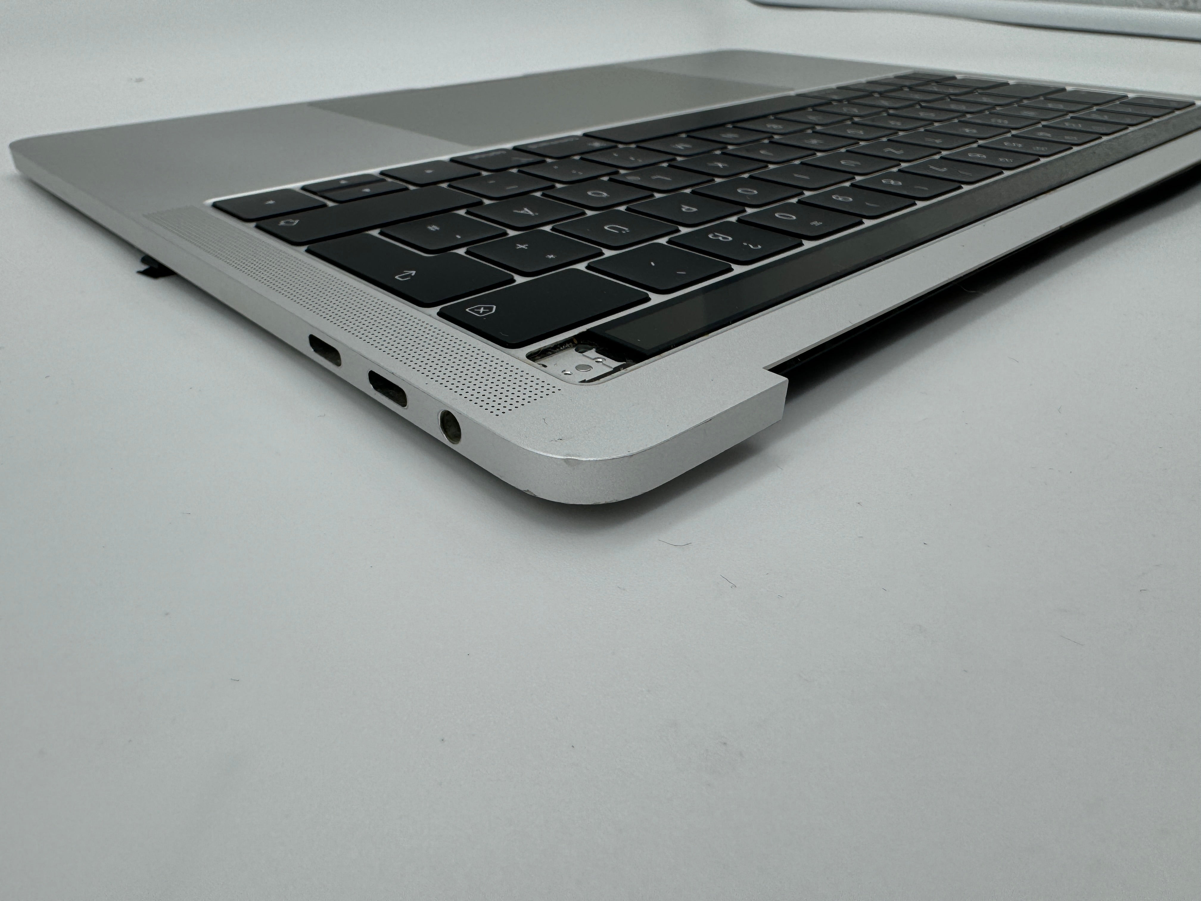 Macbook Pro 13" A1989 2018 2019 Topcase Tastatur QWERTZ Trackpad Silber #T638