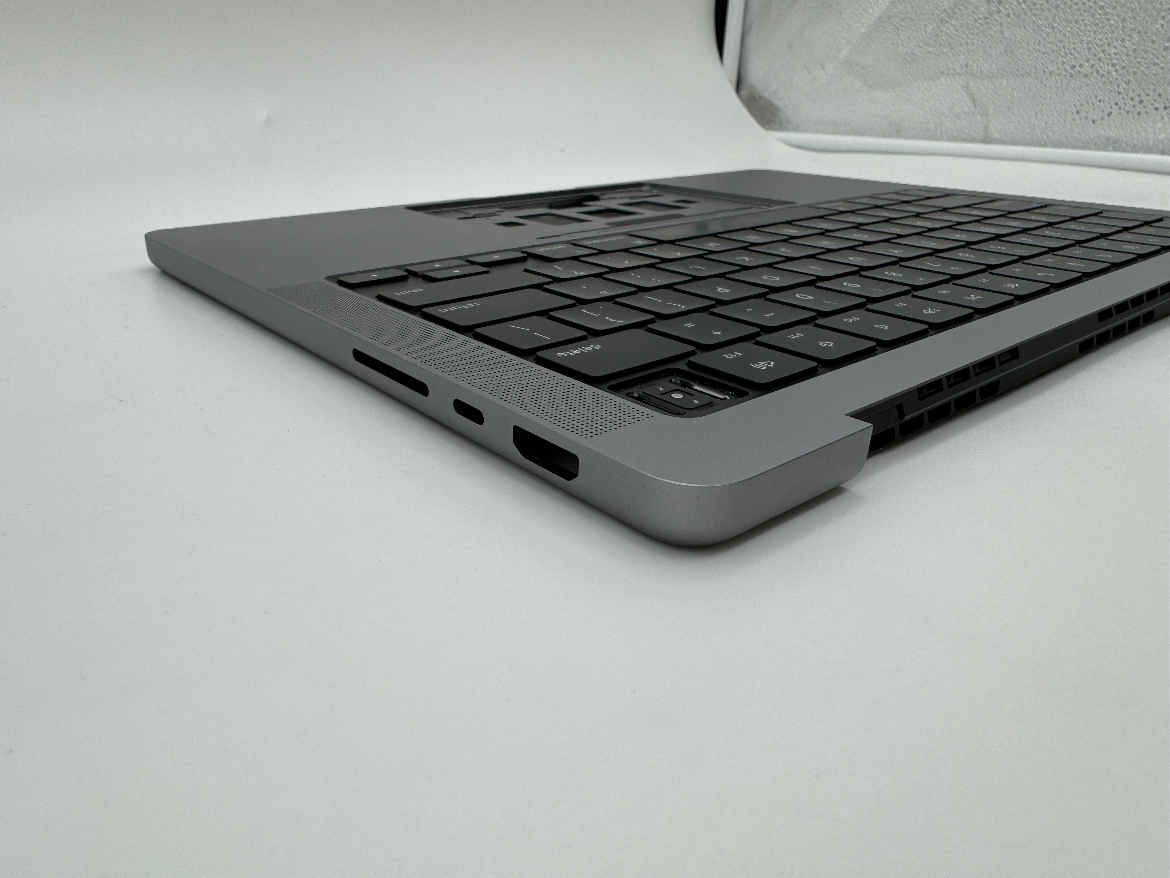 Macbook Pro 14" 2021 A2442 Topcase QWERTY Tastatur Grau #T378