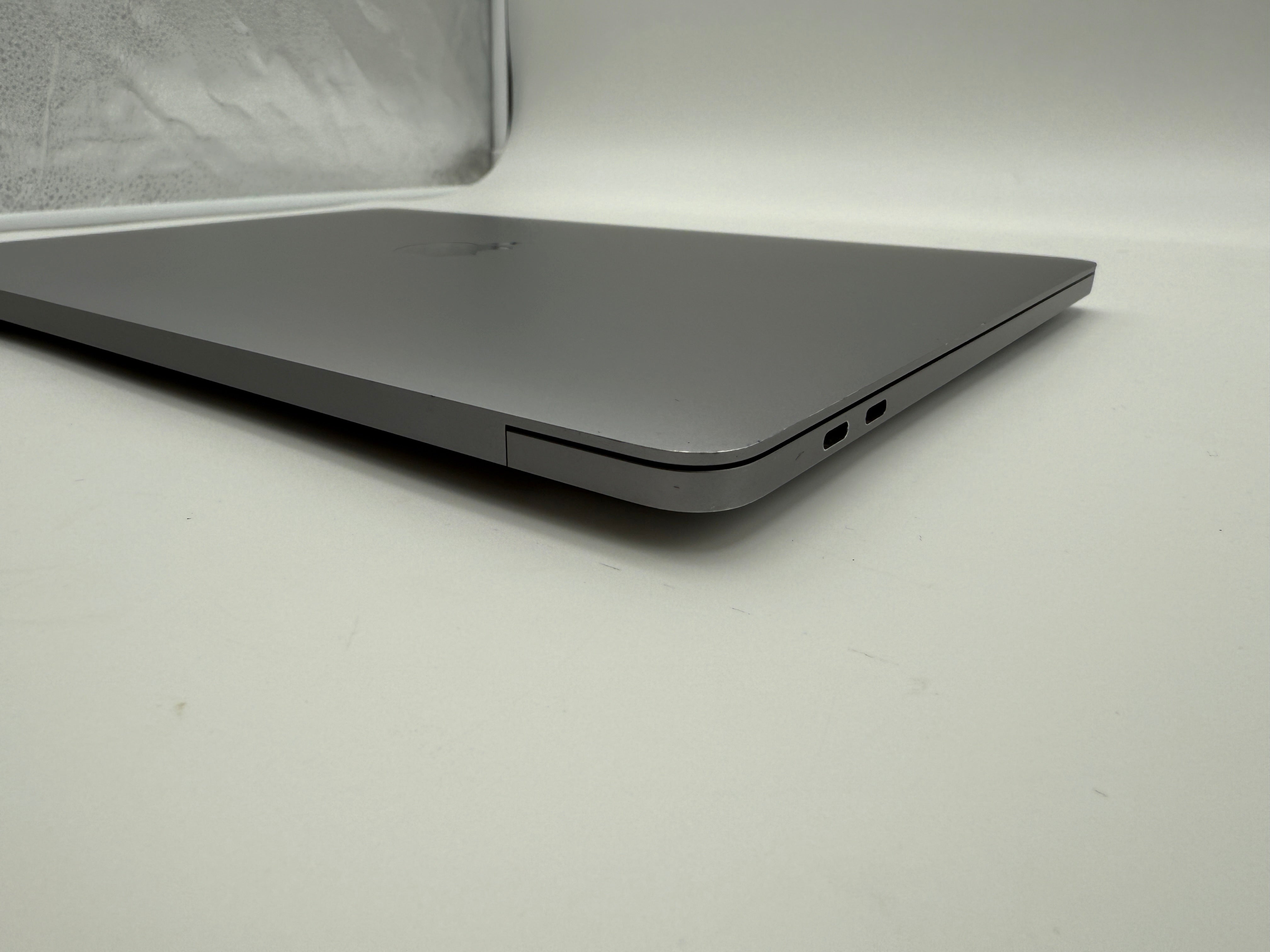 Macbook Pro 13" A2338 M1 16GB 512GB 2020 Spacegrau Grau MwSt. #PS201