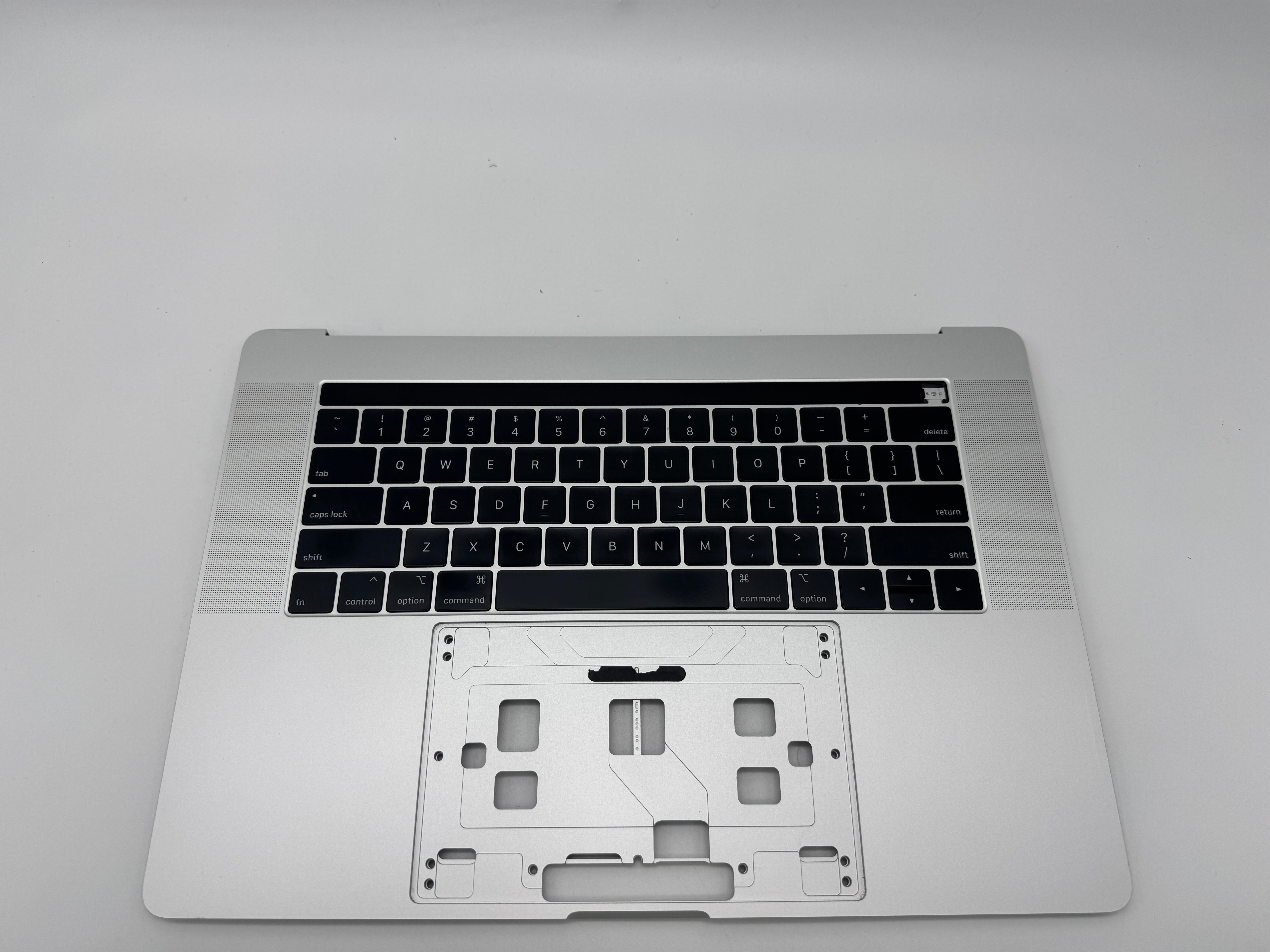 Macbook Pro 15" 2018 2019 A1990 Topcase QWERTY Tastatur Silber #T646