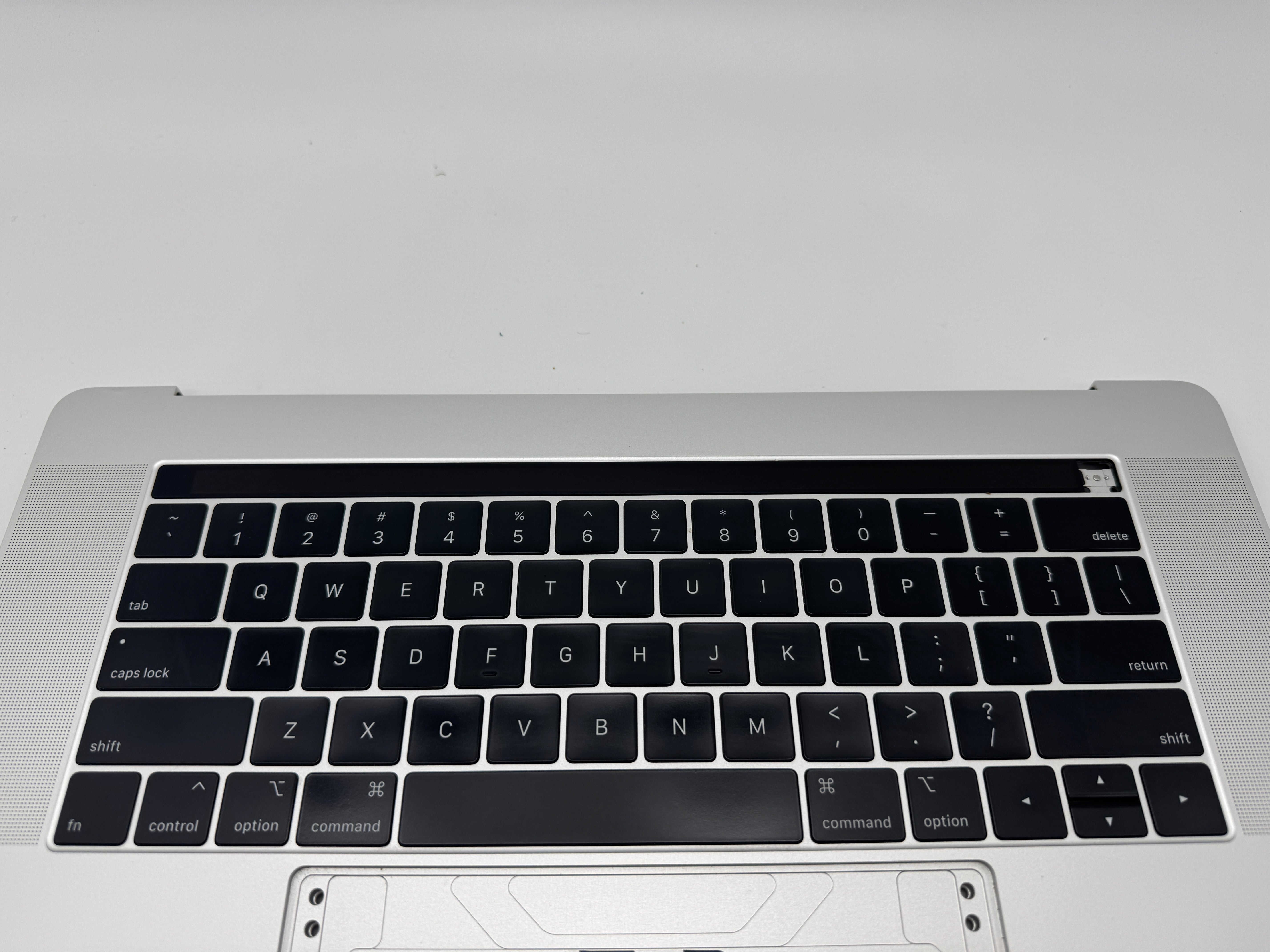 Macbook Pro 15" 2018 2019 A1990 Topcase QWERTY Tastatur Silber #T646