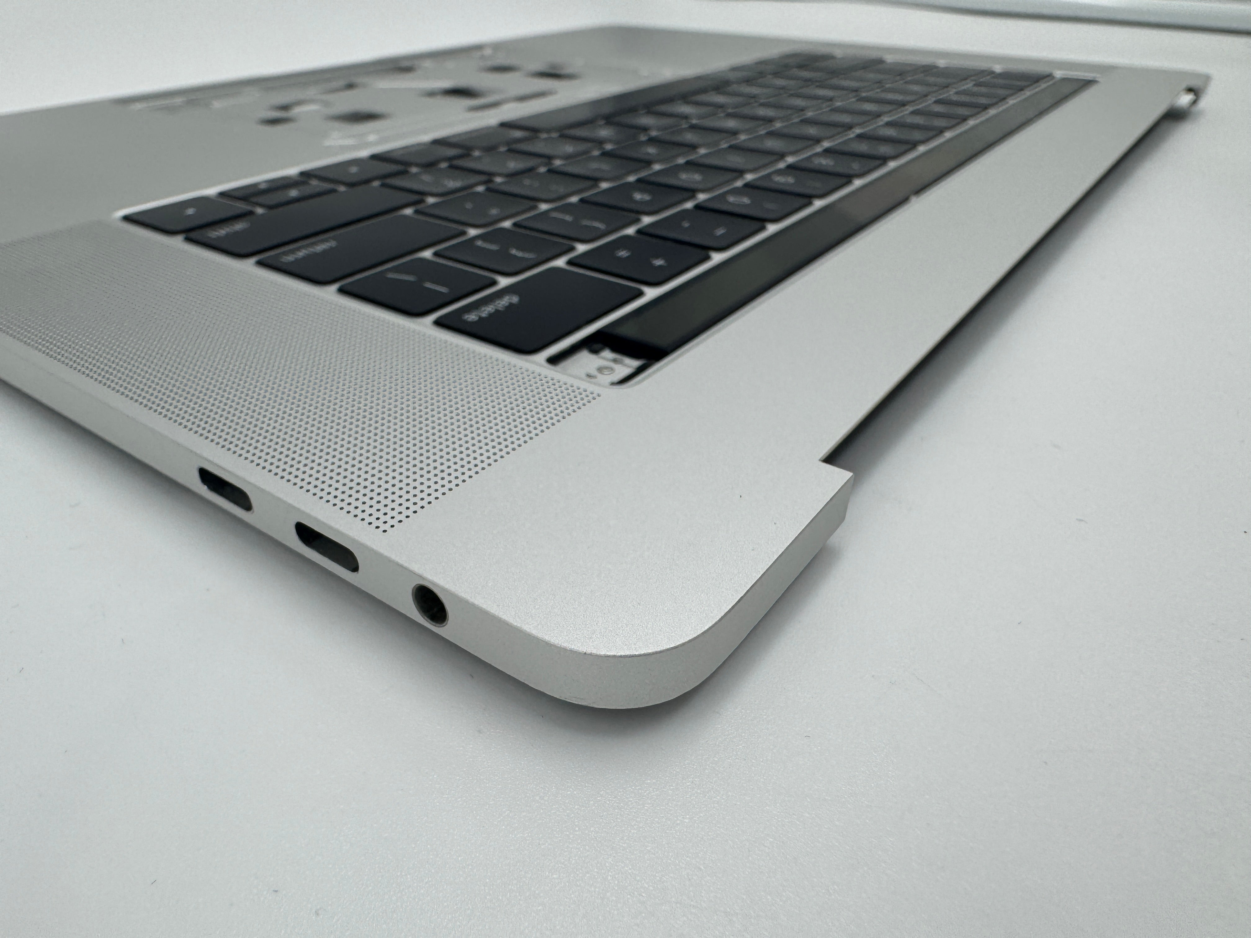 Macbook Pro 15" 2018 2019 A1990 Topcase QWERTY Tastatur Silber #T646