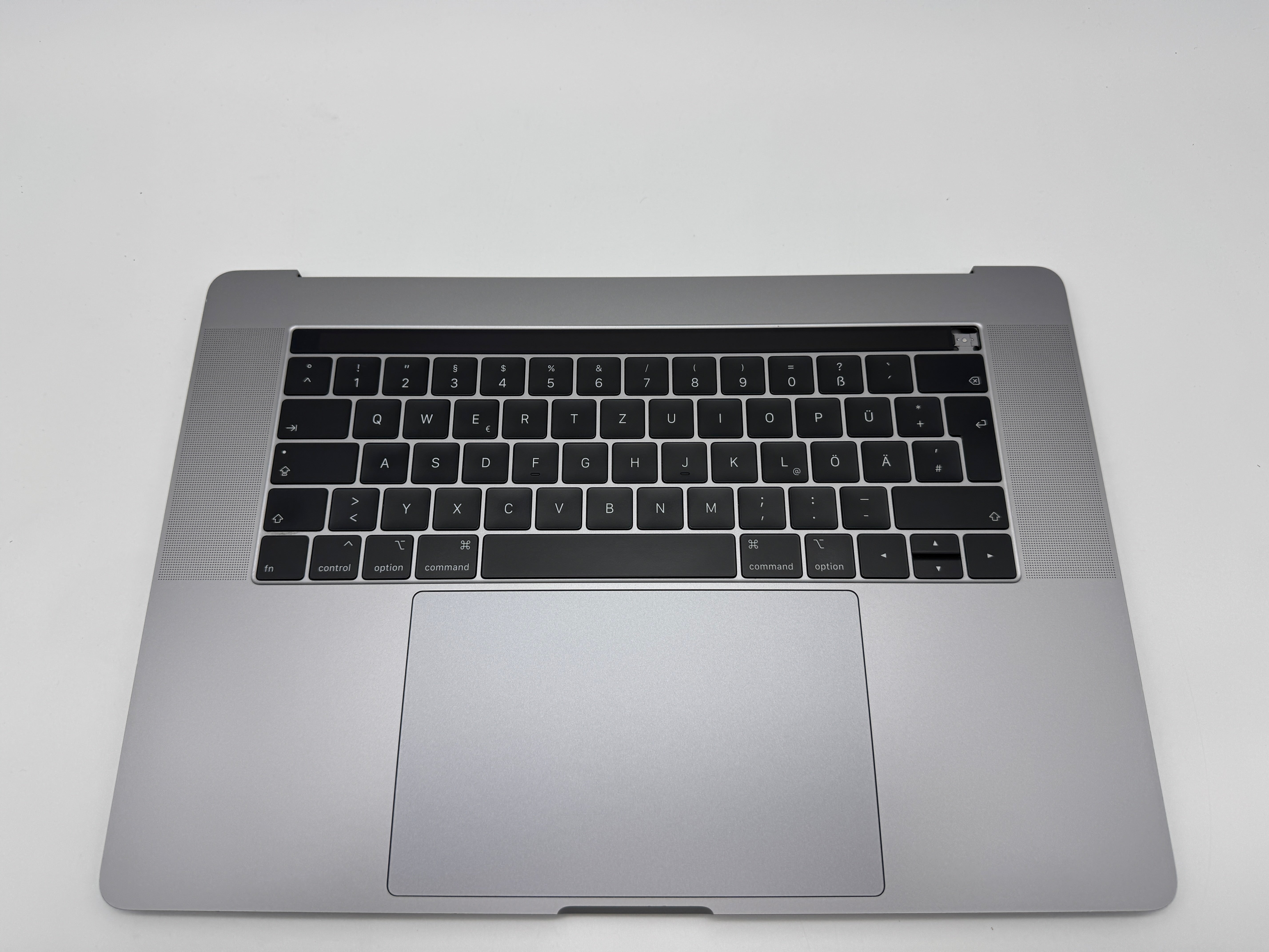 Macbook Pro 15" 2018 2019 A1990 QWERTZ Topcase Trackpad Tastatur Grau #T651