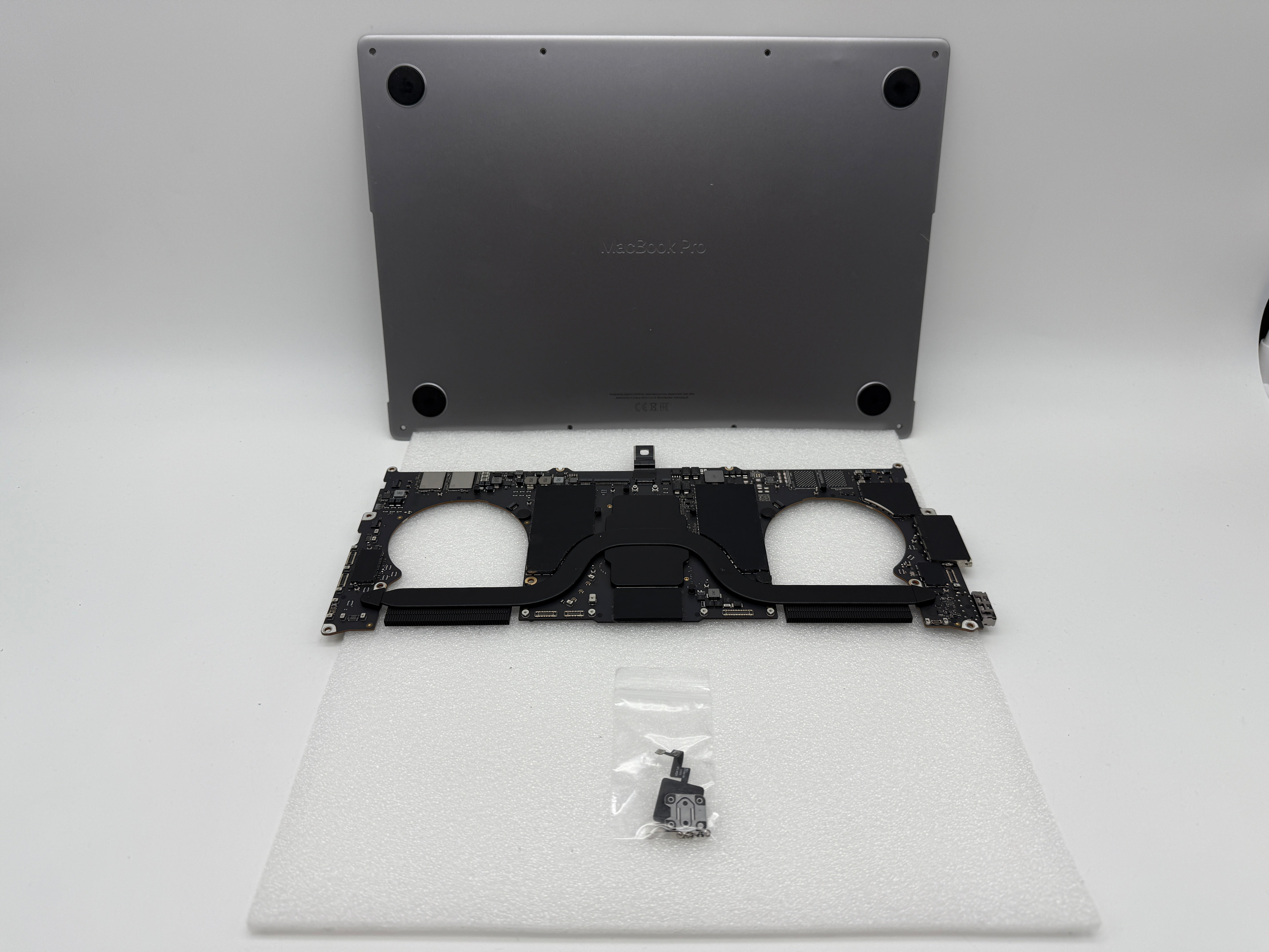 Macbook Pro 14" 2021 A2442 Mainboard Logicboard M1 16GB 14C GPU 1TB 820-02098-A #M178