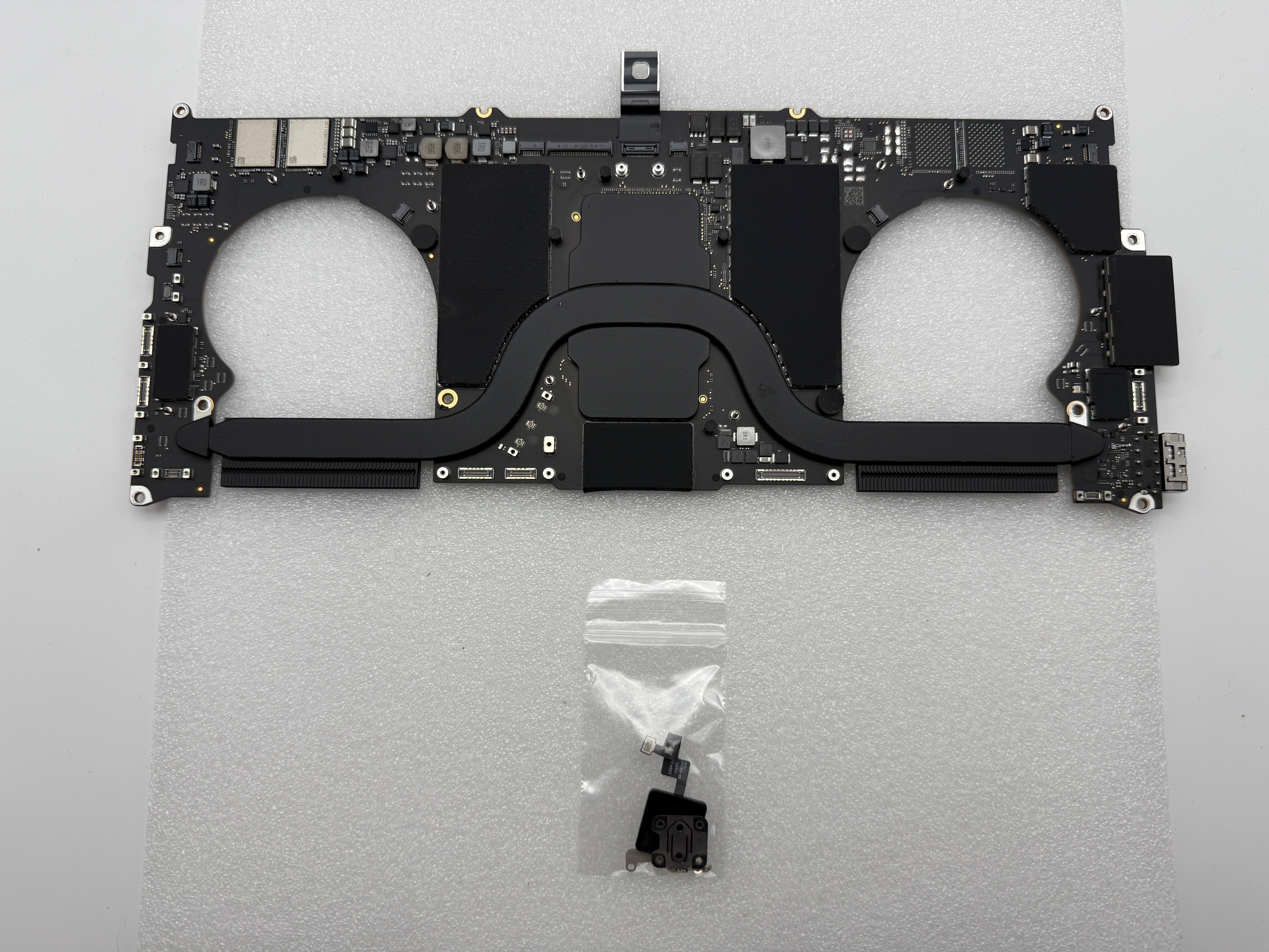 Macbook Pro 14" 2021 A2442 Mainboard Logicboard M1 16GB 14C GPU 1TB 820-02098-A #M178